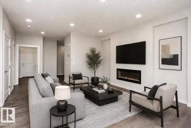 305 LINDEN LO, Leduc 4