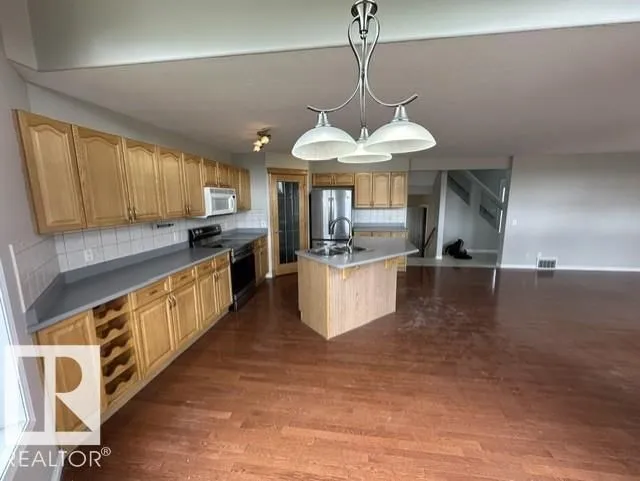 201 FOXBORO CV, Sherwood Park 5