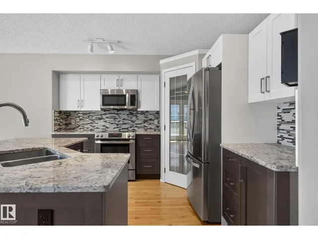 227 WYMAN LN, Edmonton 2
