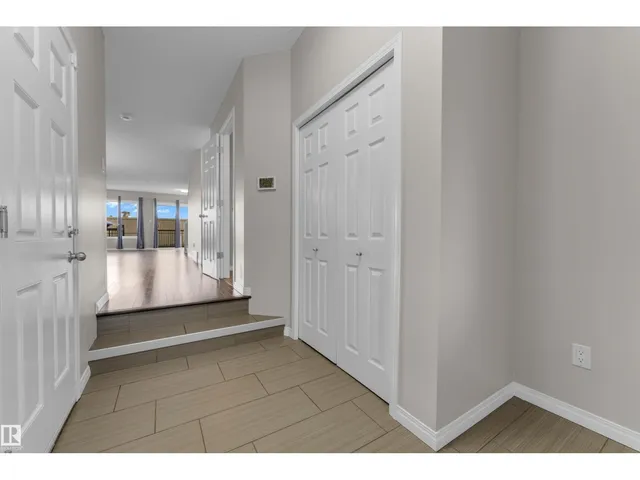 GR SW SW - 2742 COUGHLAN GREEN, Edmonton 5