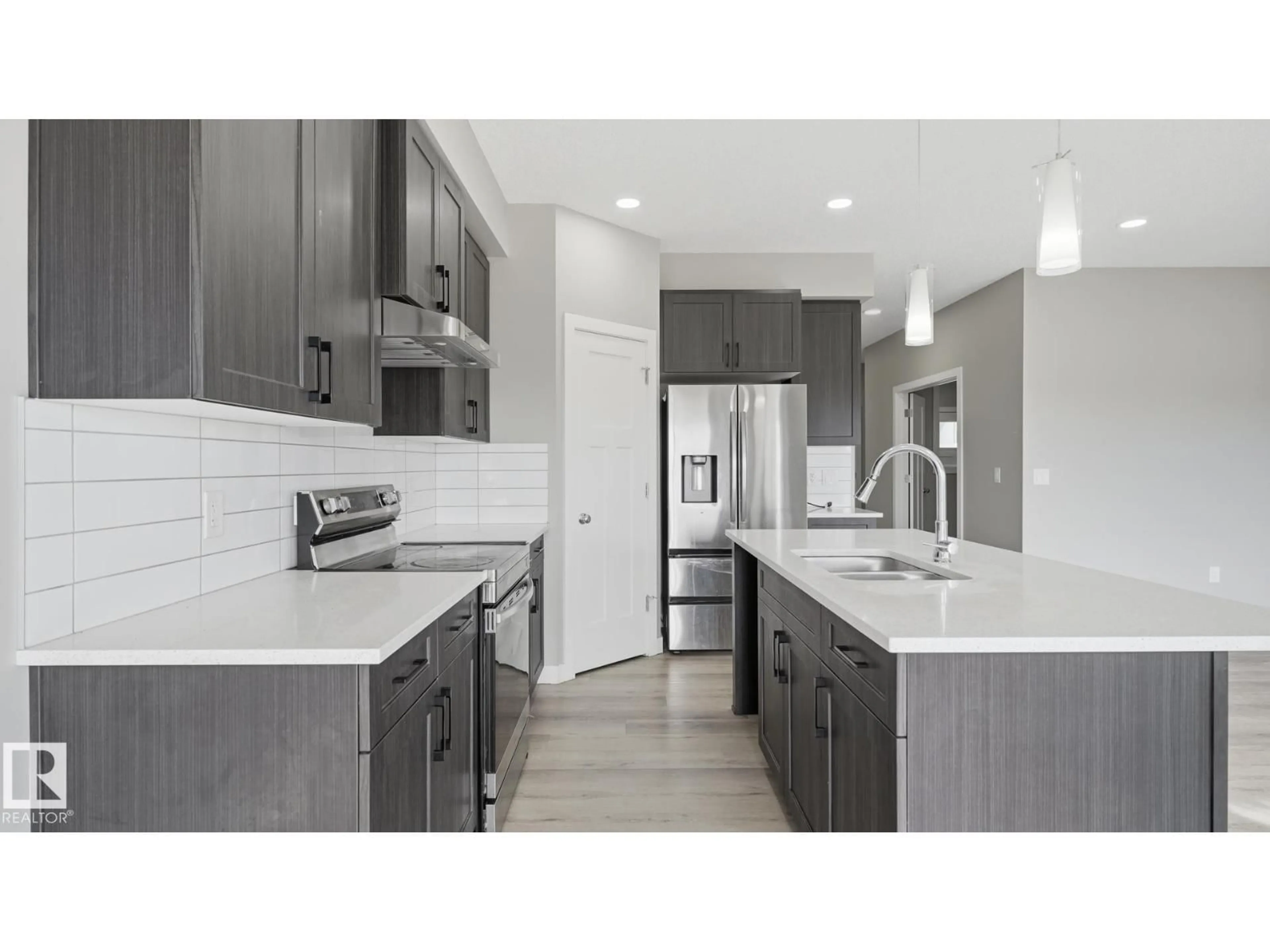 Contemporary kitchen, ceramic/tile floor for 3004 9 ST, Edmonton Alberta T6T2V3
