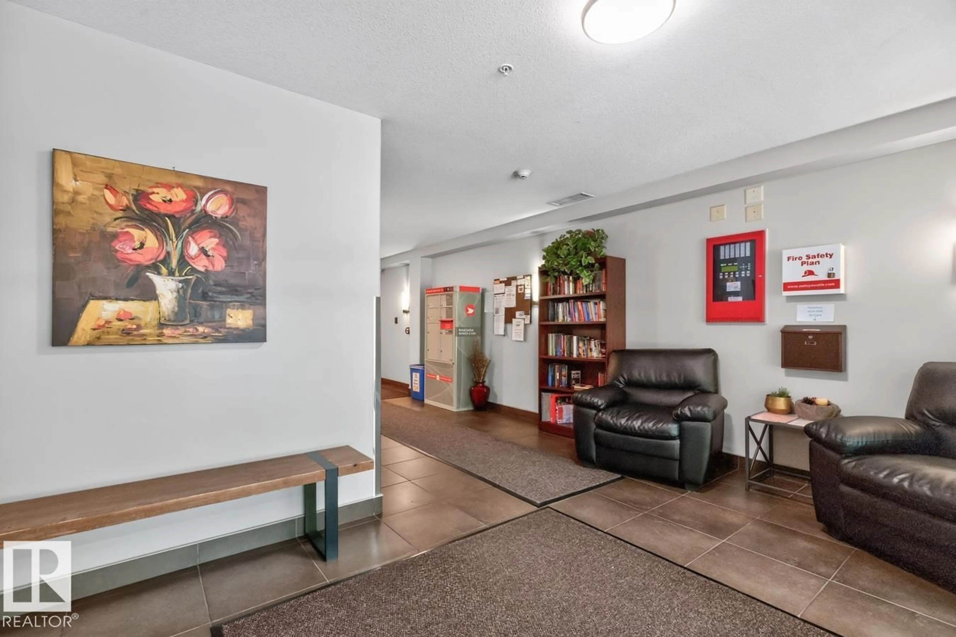 Lobby for 501 - 210 PALISADES WY, Sherwood Park Alberta T8H0H8