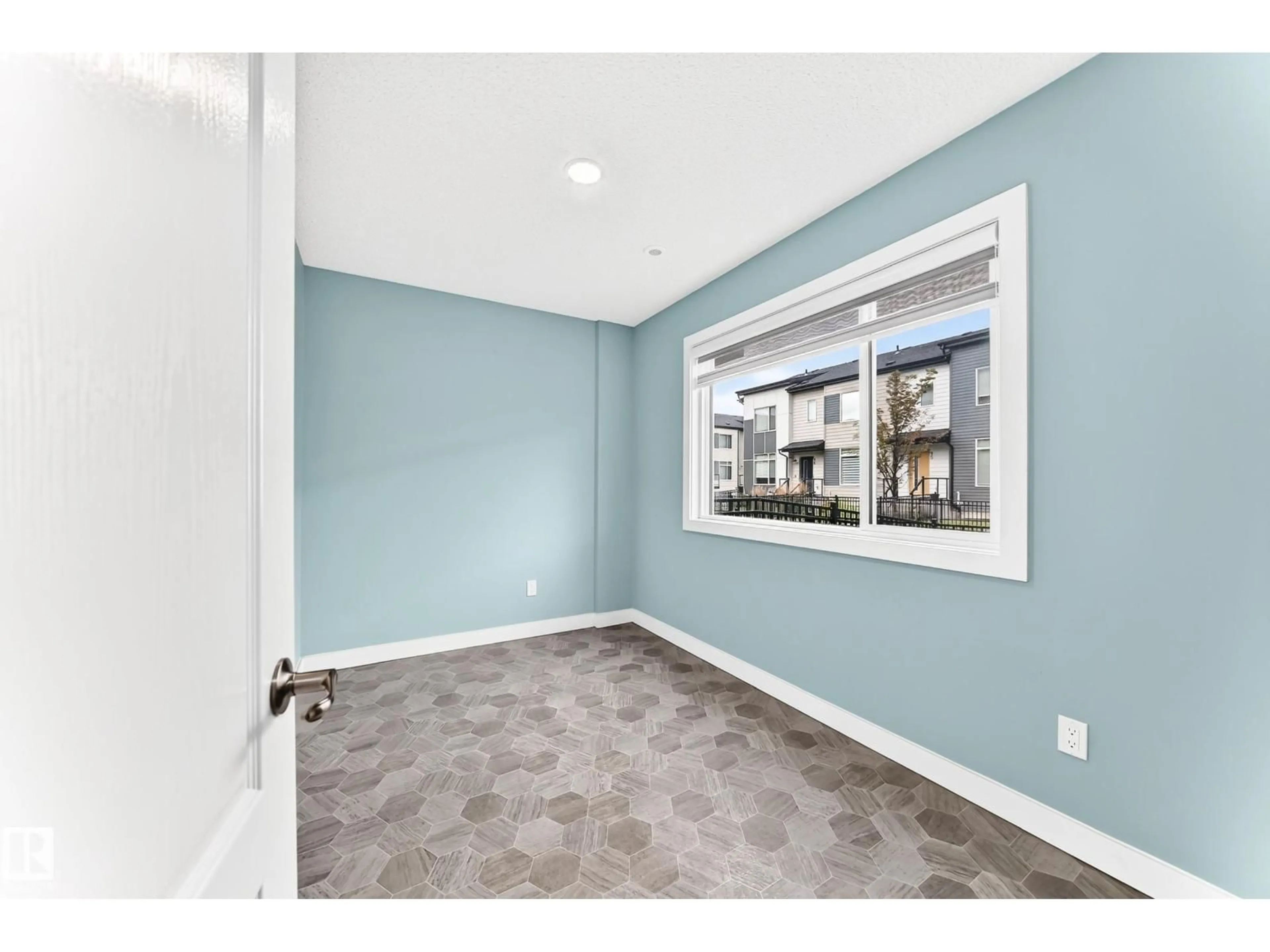 A pic of a room for 804 - 56 WELSH DR, Edmonton Alberta T6X1Y8
