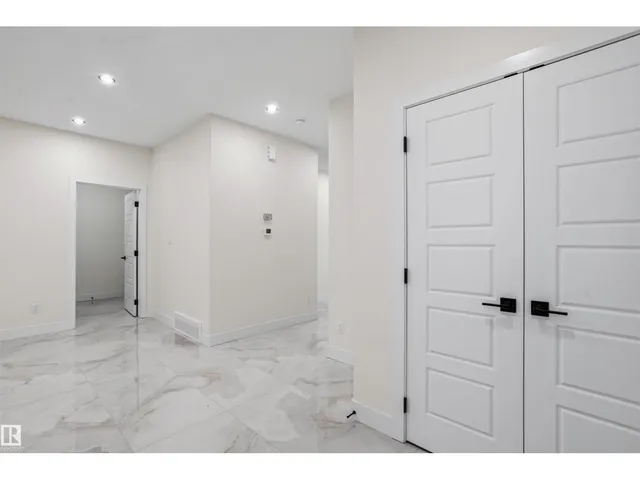 216 21 ST, Edmonton 5