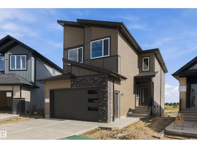 NW - 2315 CROSSBILL CO, Edmonton 3