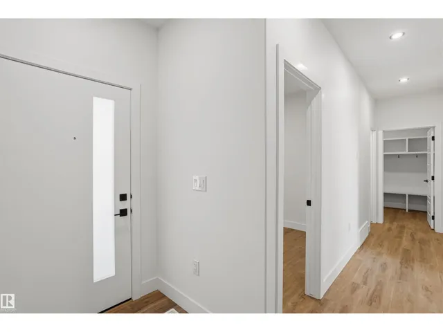 NW - 2315 CROSSBILL CO, Edmonton 5