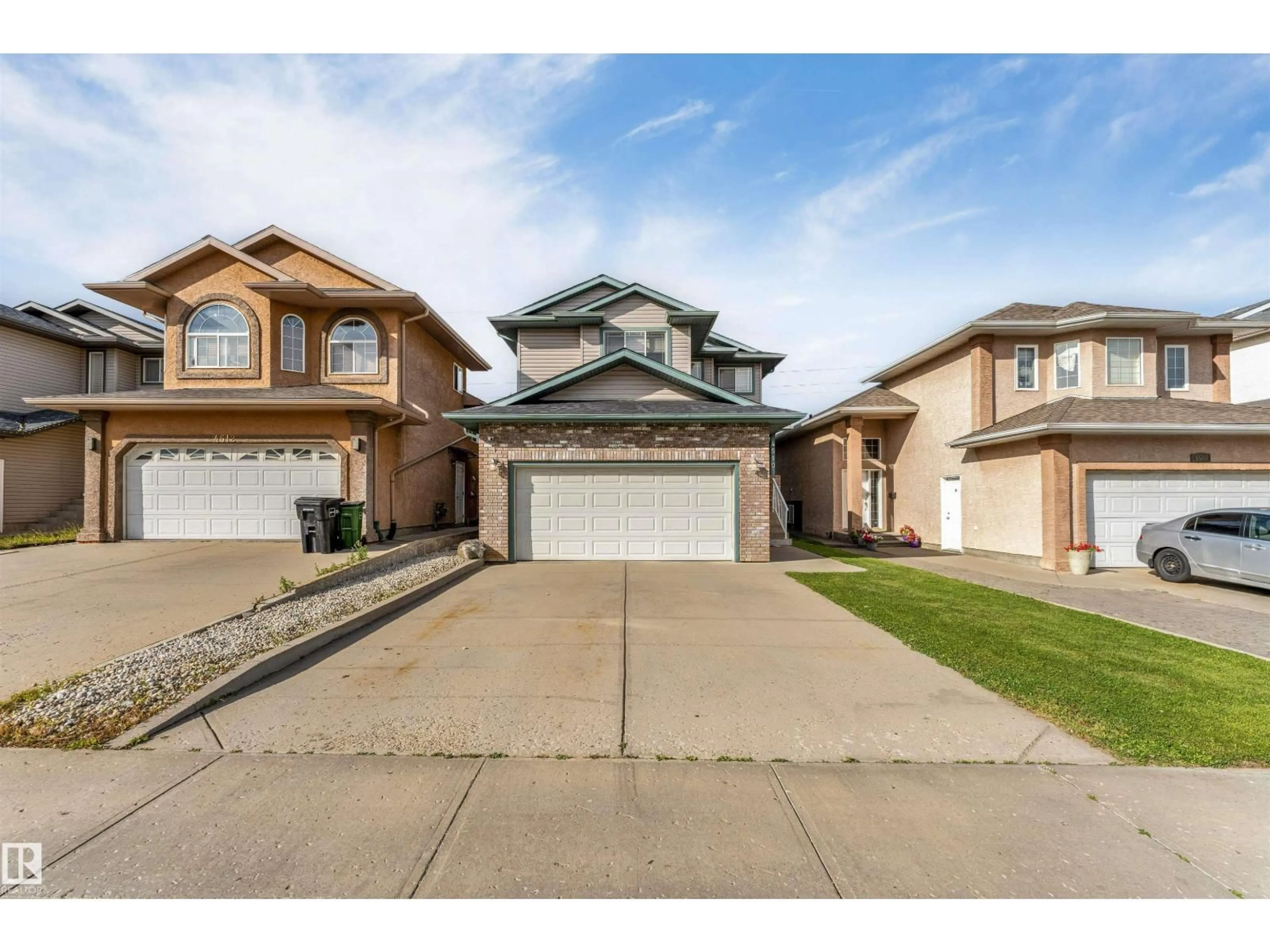 Unknown for 4510 164A AVE, Edmonton Alberta T5Y0C8