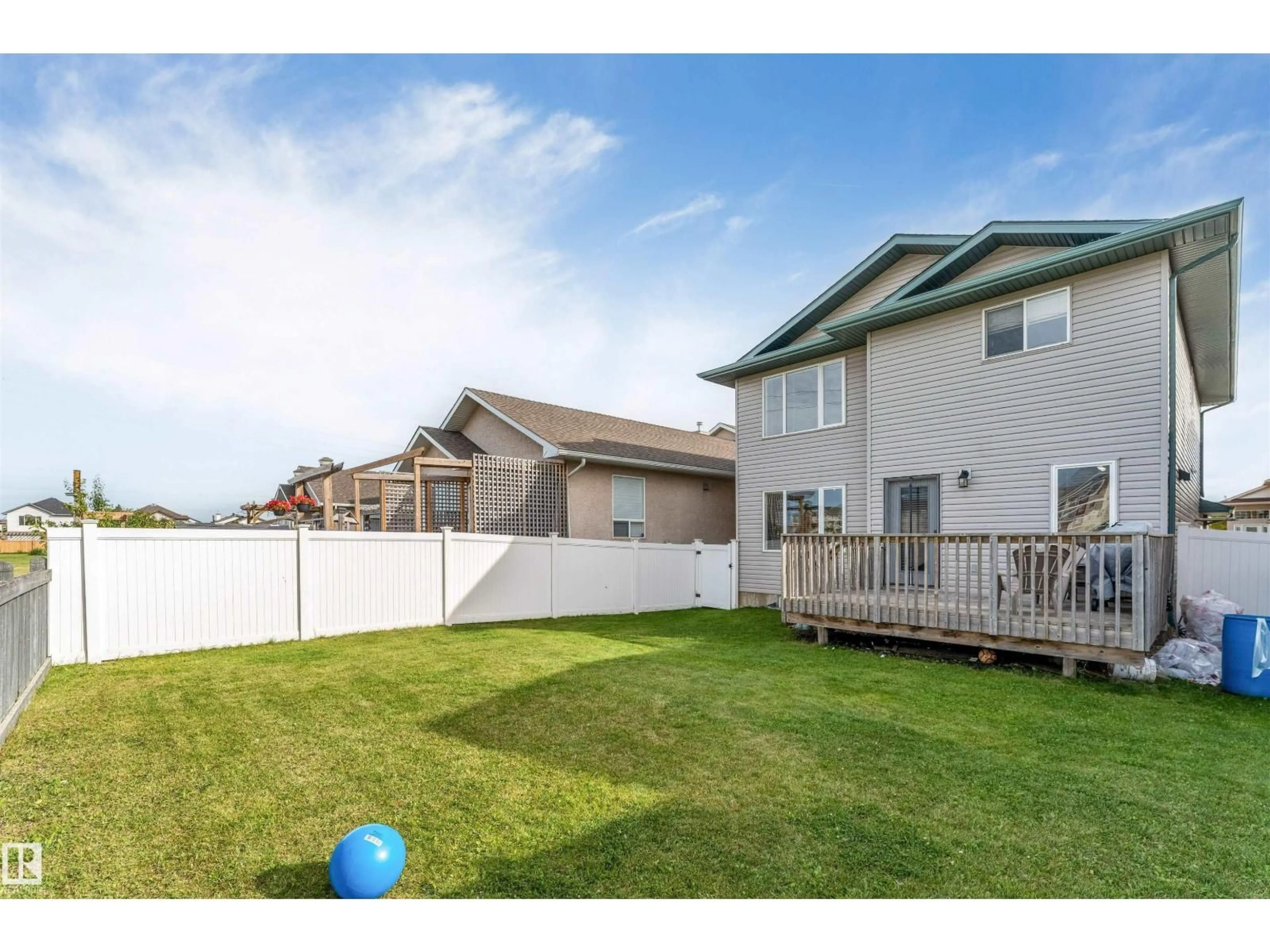 Unknown for 4510 164A AVE, Edmonton Alberta T5Y0C8