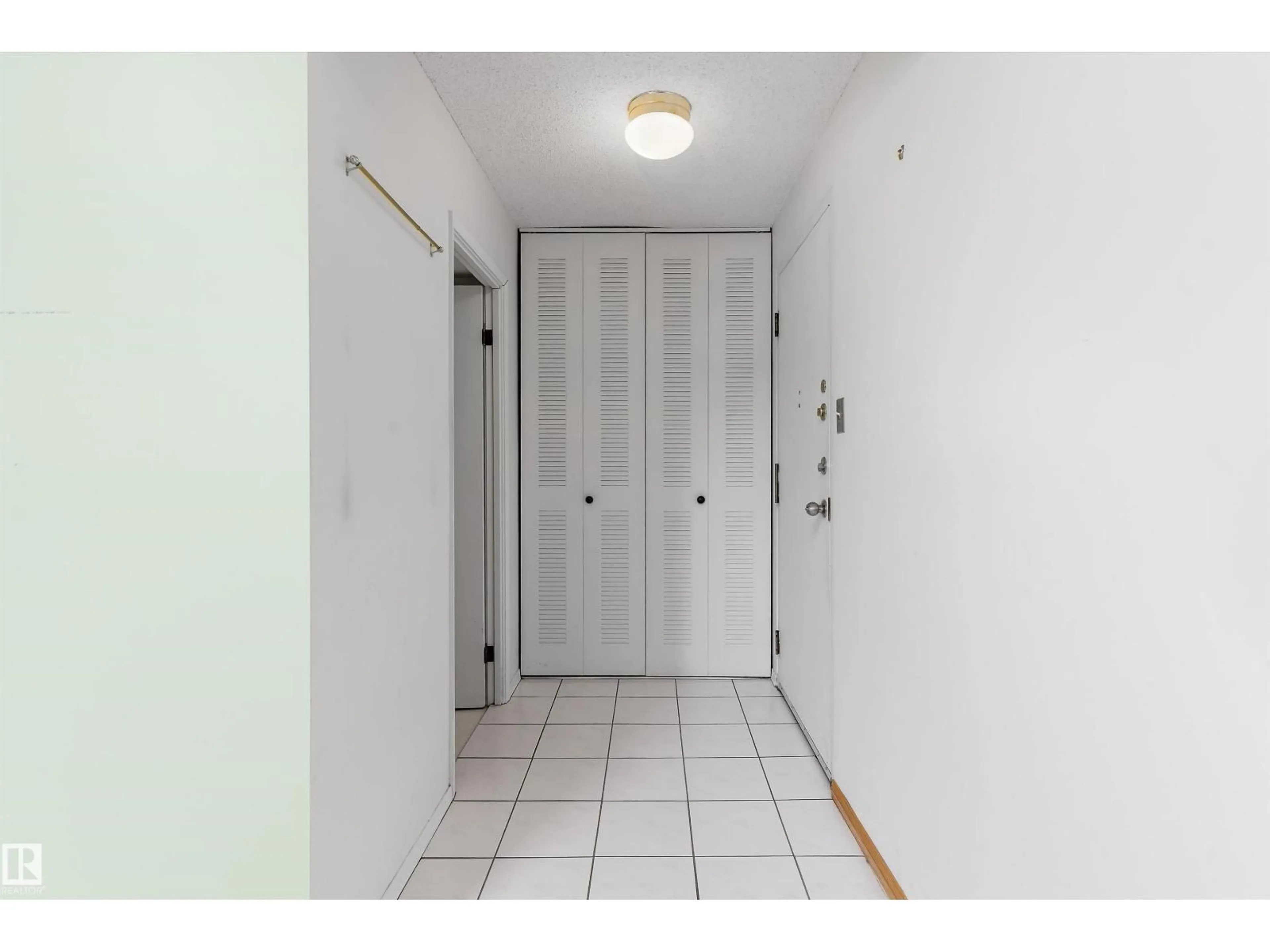 Unknown for 8220 - 1201 JASPER AV NW, Edmonton Alberta T5H4B6