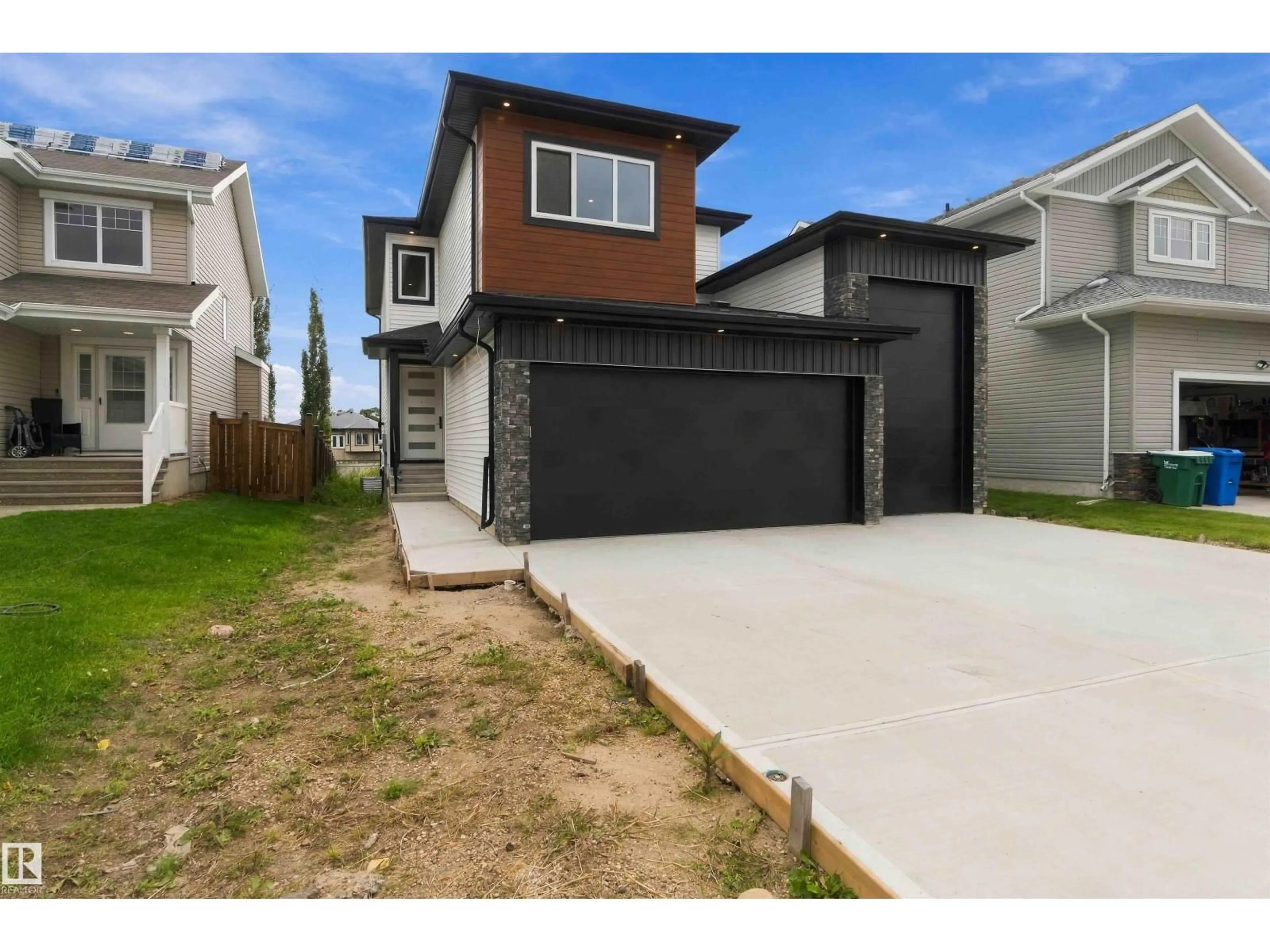 Unknown for 3833 52 ST, Gibbons Alberta T0A1N0