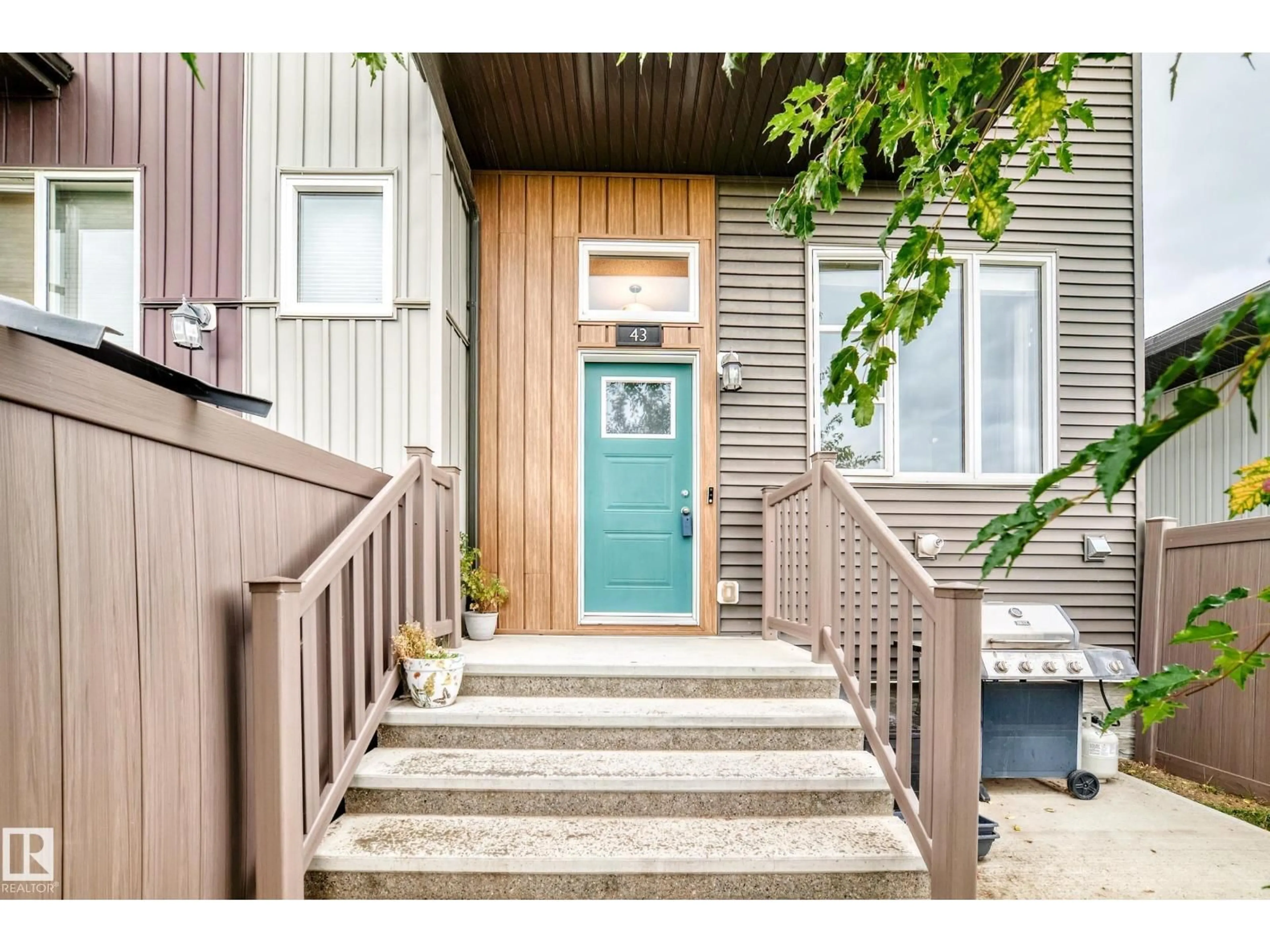 Indoor entryway for #43 - 4470 PROWSE RD, Edmonton Alberta T6W3R5