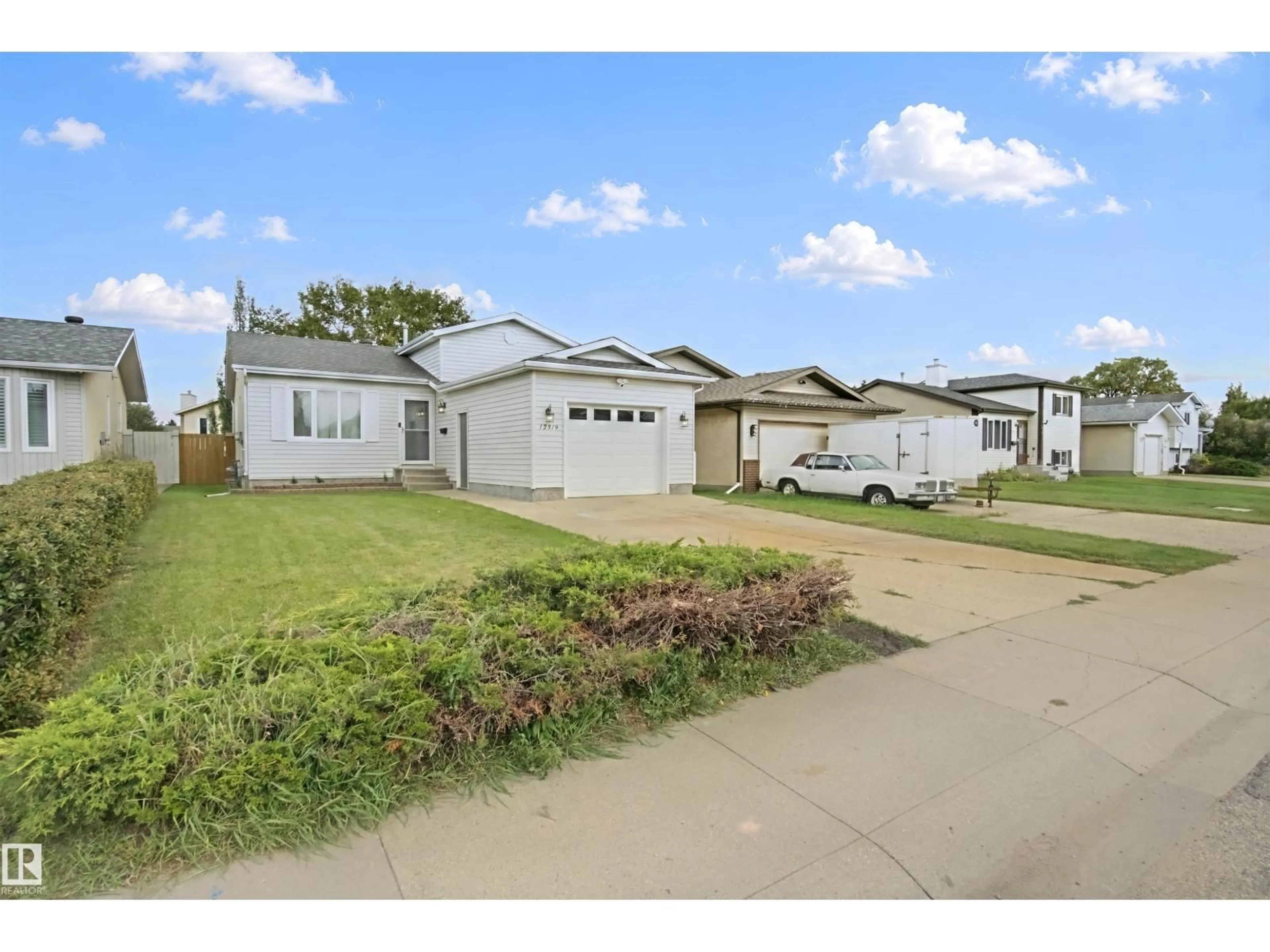 Unknown for NW - 12319 47 ST, Edmonton Alberta T5W5E5