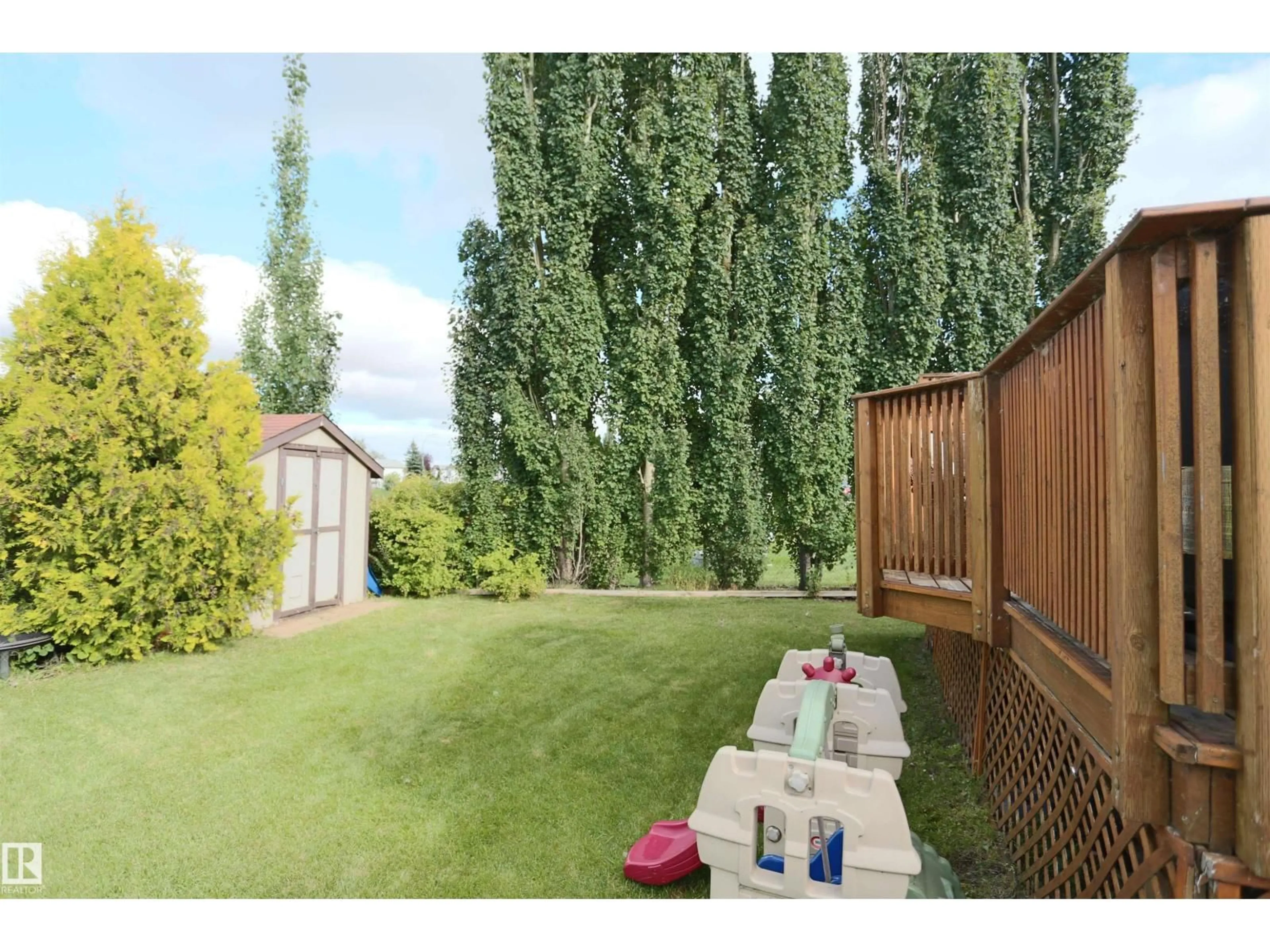 A pic from outside/outdoor area/front of a property/back of a property/a pic from drone, unknown for 53222 - 1430 RR 272, Rural Parkland County Alberta T7X4M4