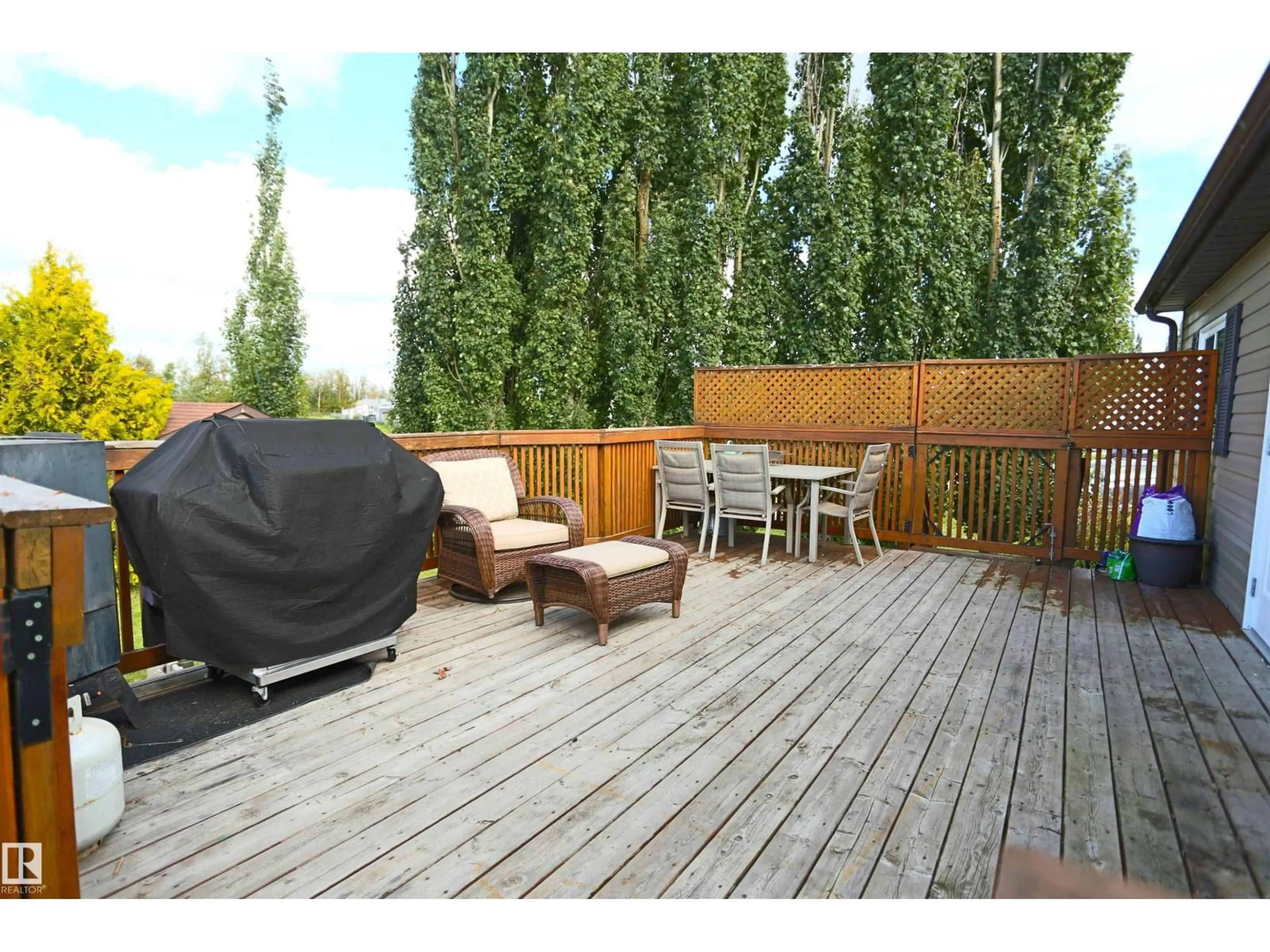 Patio, unknown for 53222 - 1430 RR 272, Rural Parkland County Alberta T7X4M4
