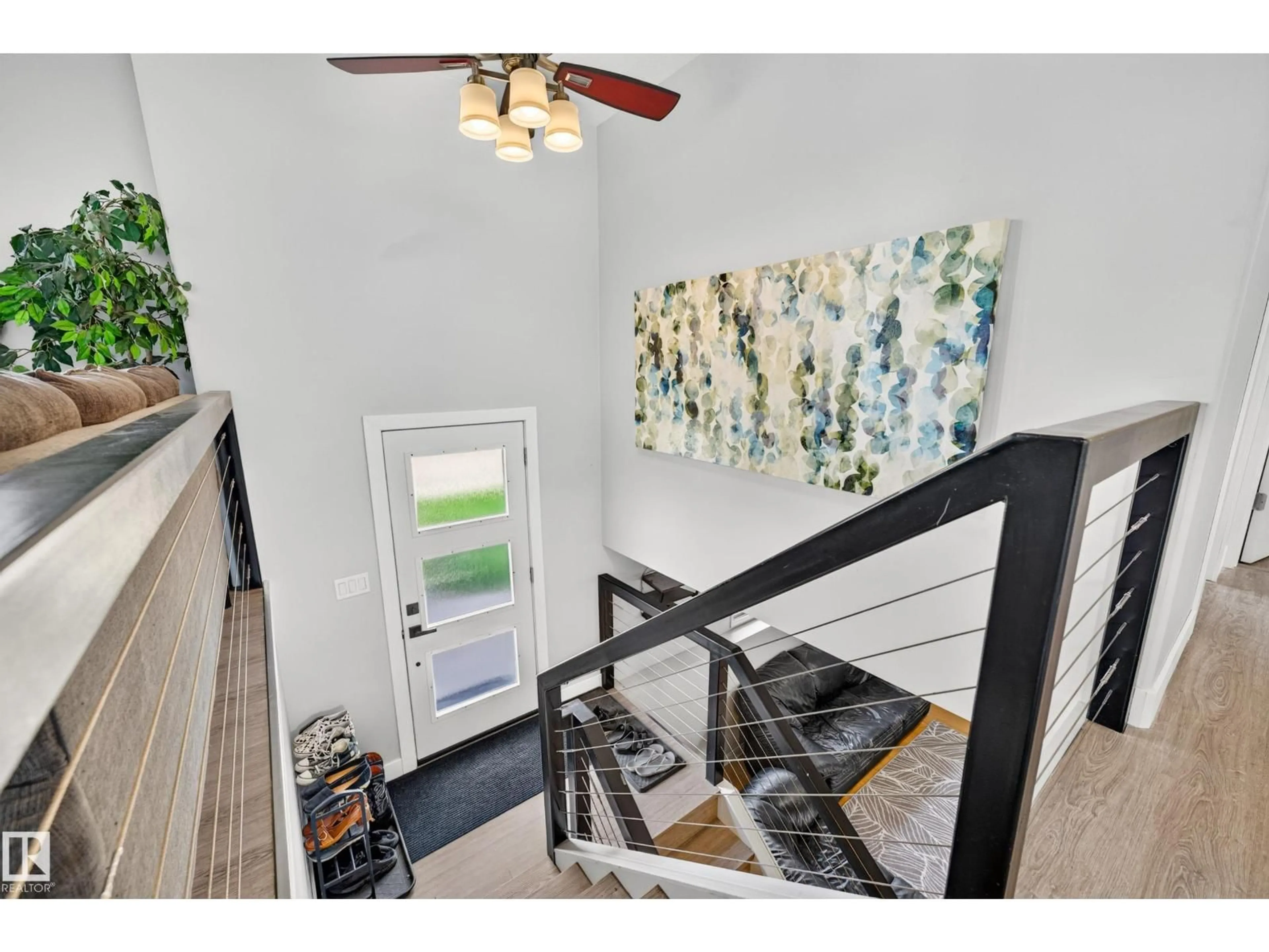 Indoor entryway for 5410 43 ST, Tofield Alberta T0B4J0