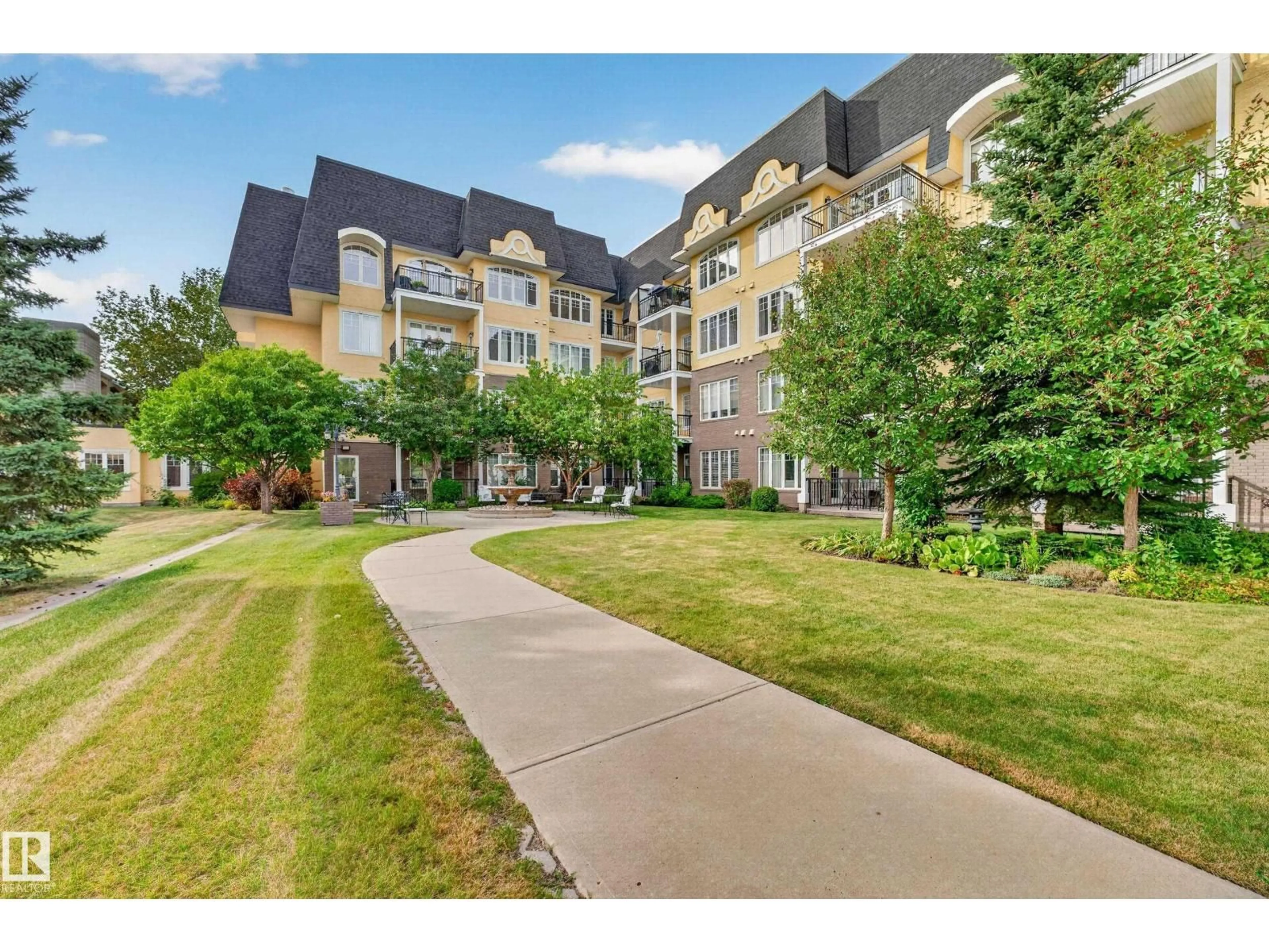 A pic from outside/outdoor area/front of a property/back of a property/a pic from drone, mountain view for 9820 - 420 165 ST NW, Edmonton Alberta T5P0N3