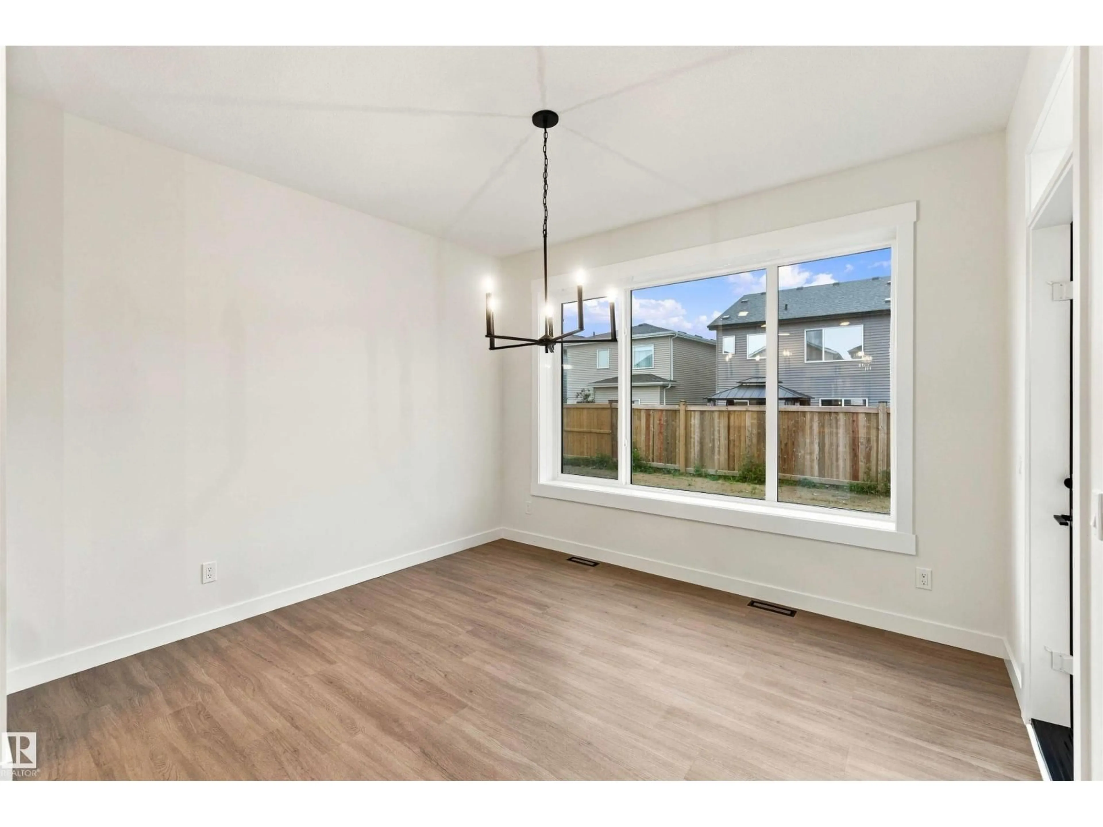 A pic of a room for 5852 RAVEN CR, Edmonton Alberta T5S0X8
