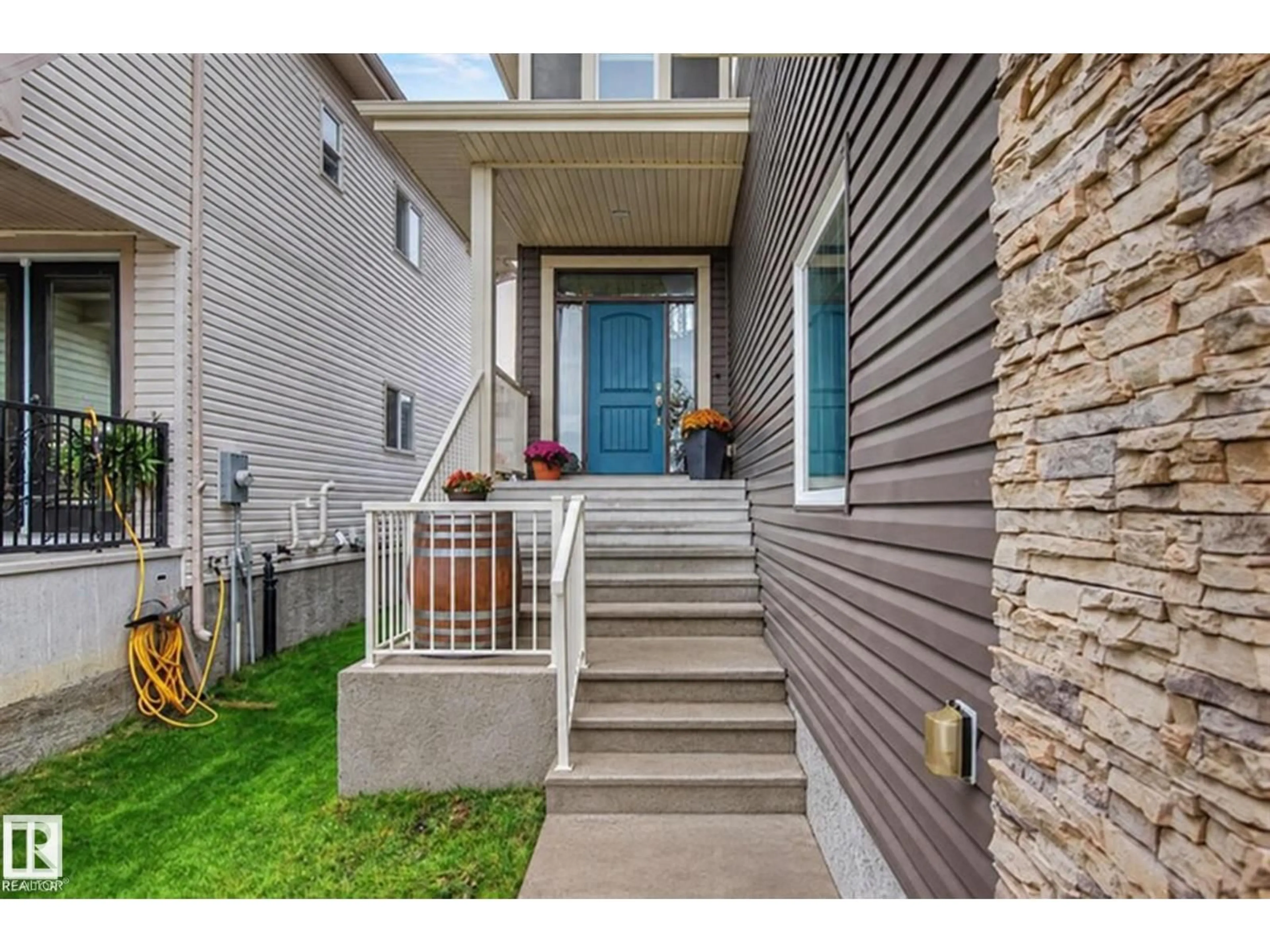 Indoor entryway for 94 WESTLIN DR, Leduc Alberta T9E0N6
