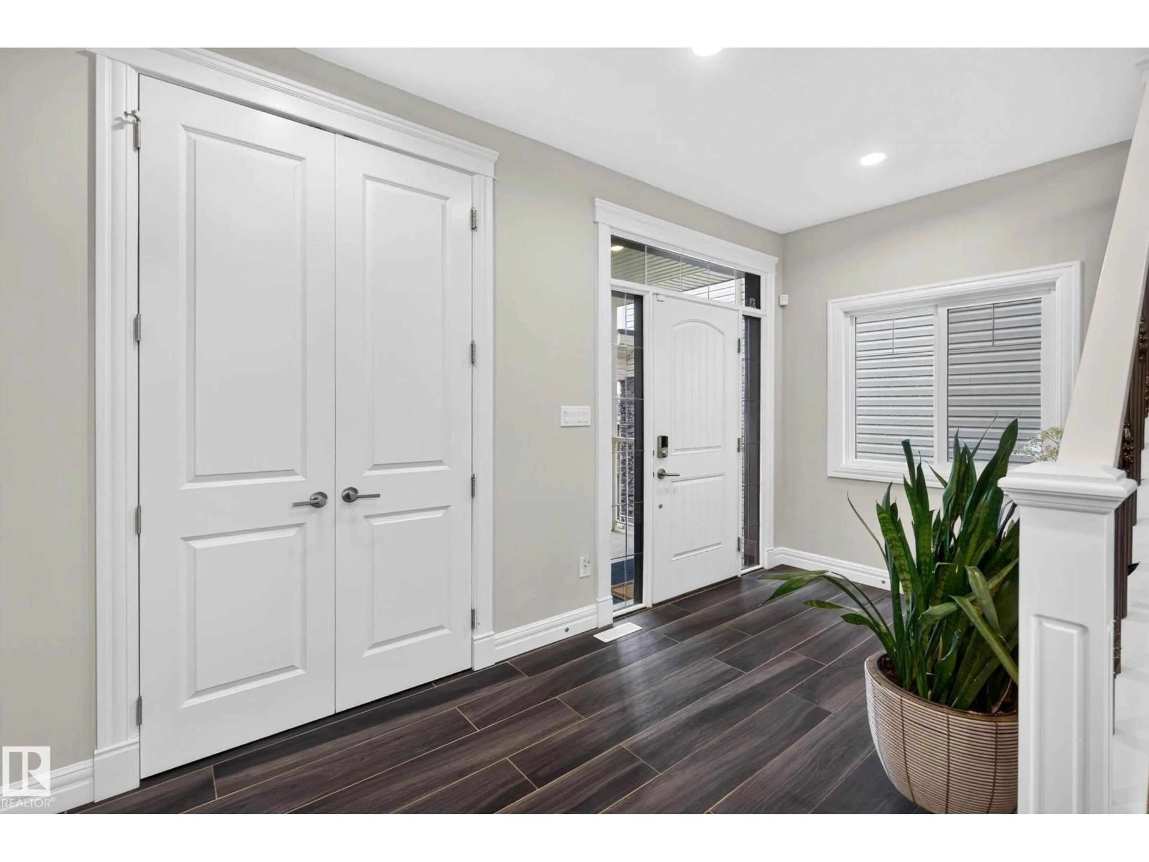Indoor entryway for 94 WESTLIN DR, Leduc Alberta T9E0N6