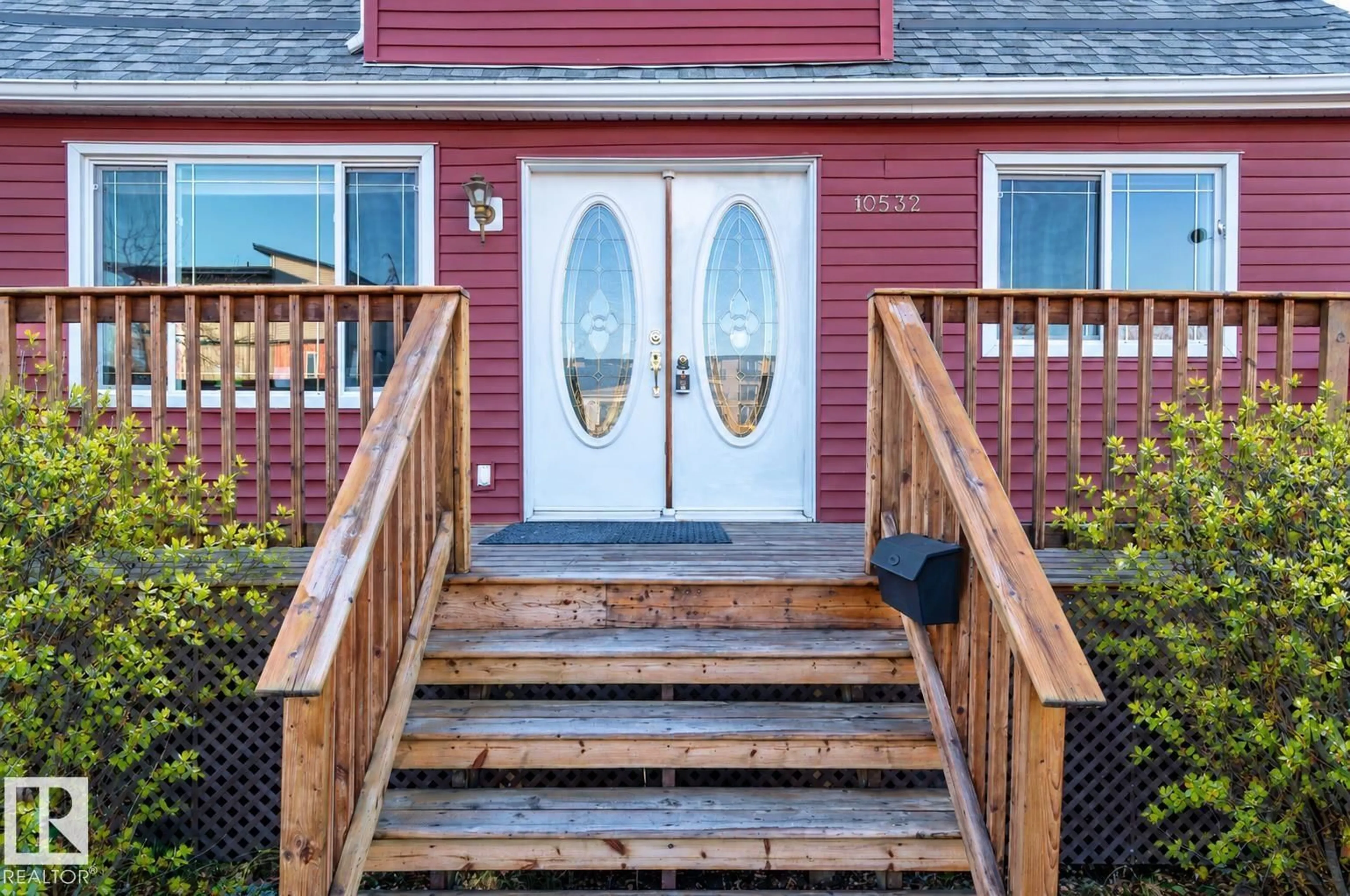 Indoor entryway for NW - 10532 157 ST, Edmonton Alberta T5P2V8