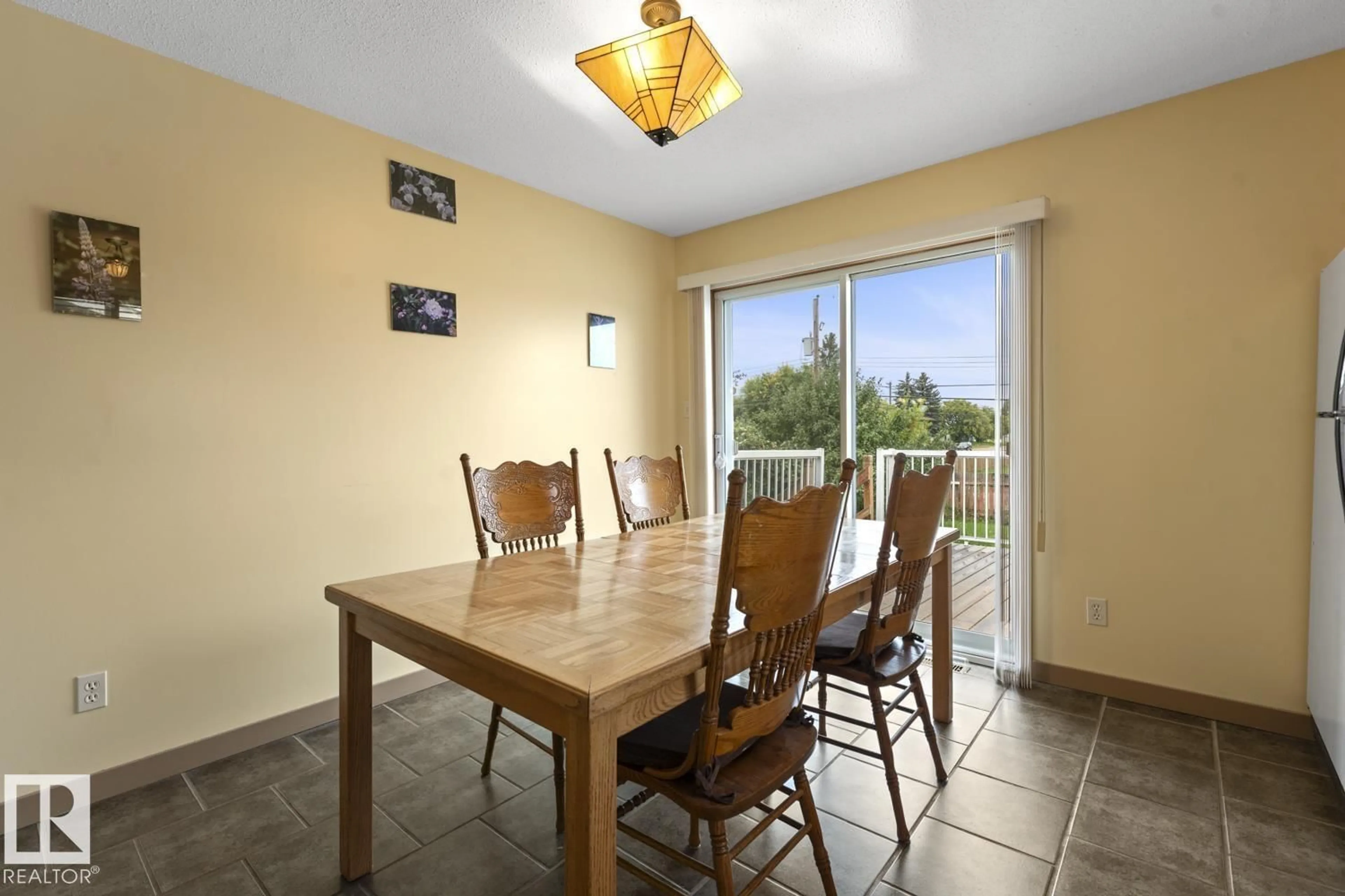 Dining room, unknown for 4510 49 AV, Cold Lake Alberta T9M1Z6