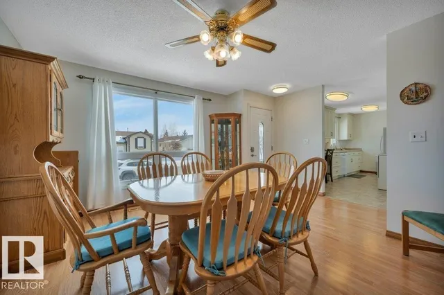 14210 22A ST NW, Edmonton 4