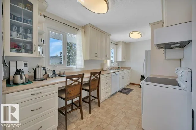 14210 22A ST NW, Edmonton 5