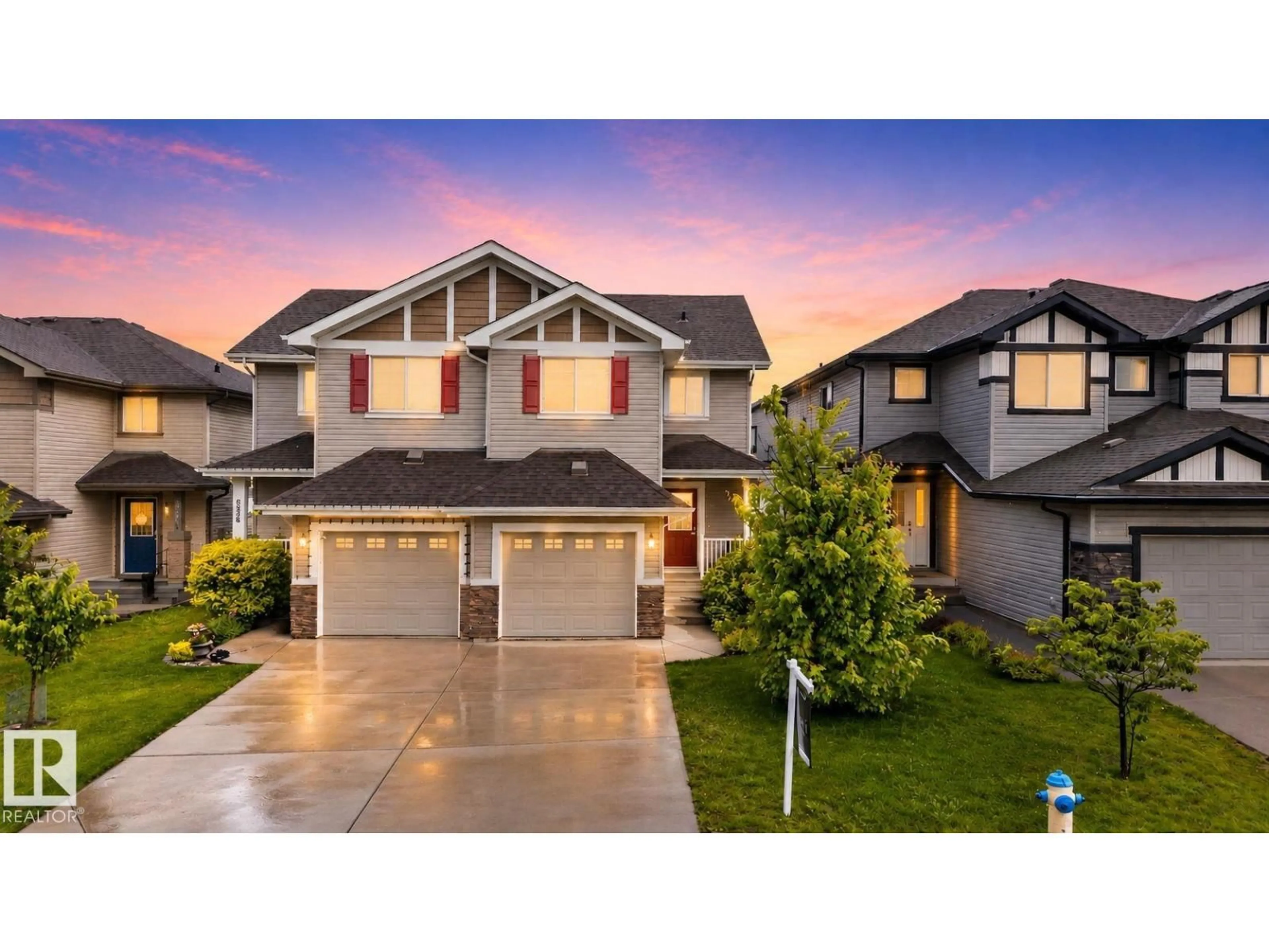 Home with vinyl exterior material, street for 626 42 AV, Edmonton Alberta T6T0W9