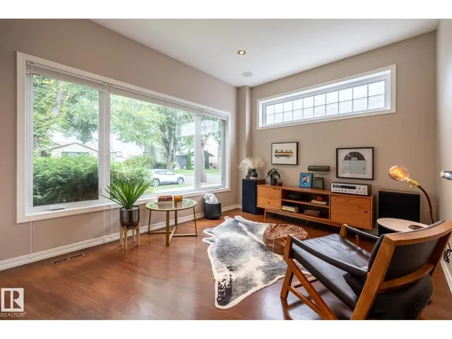 NW - 11122 52 ST, Edmonton 5