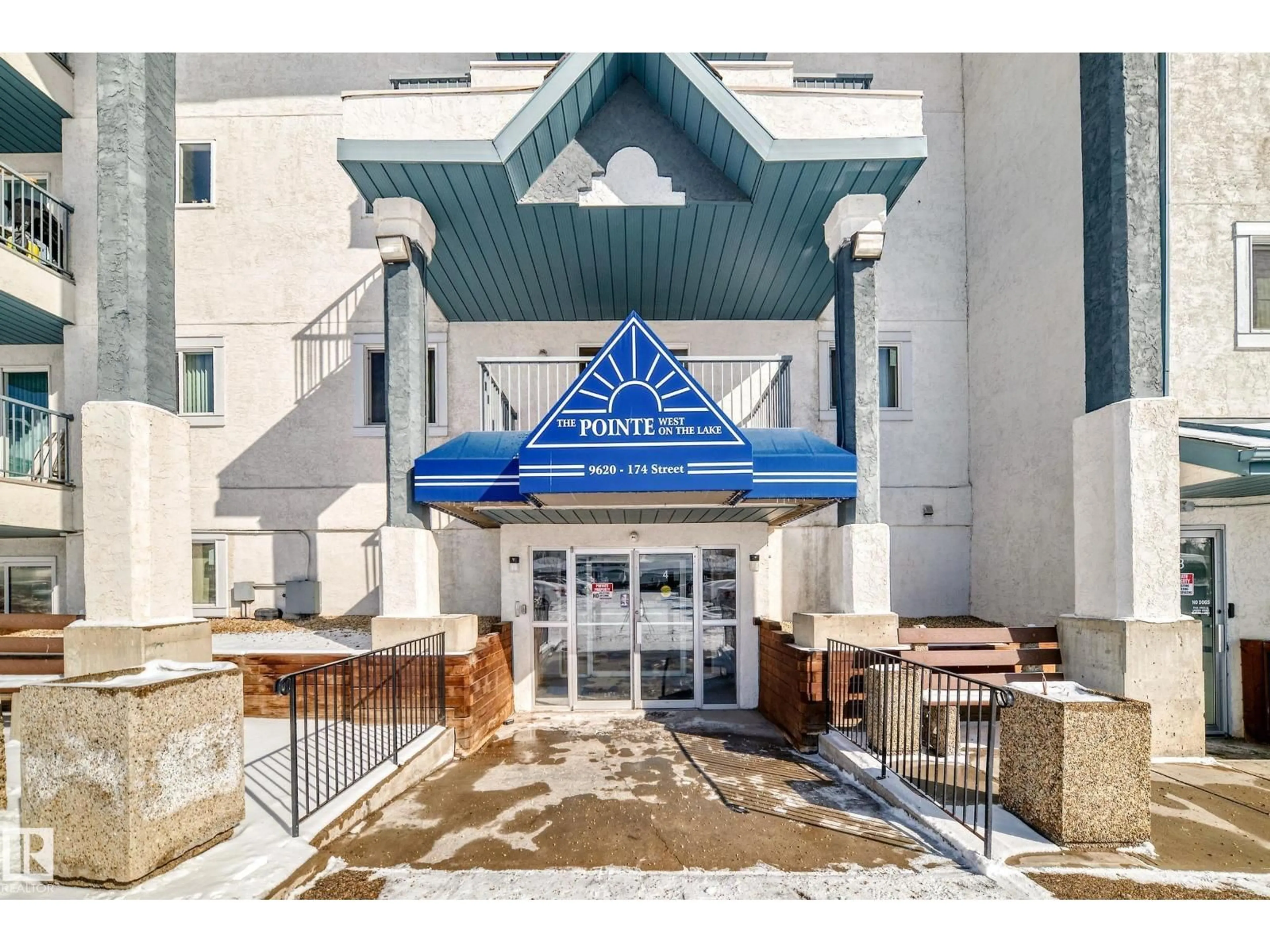 Indoor foyer for #320 - 9620 174 ST, Edmonton Alberta T5T6B9