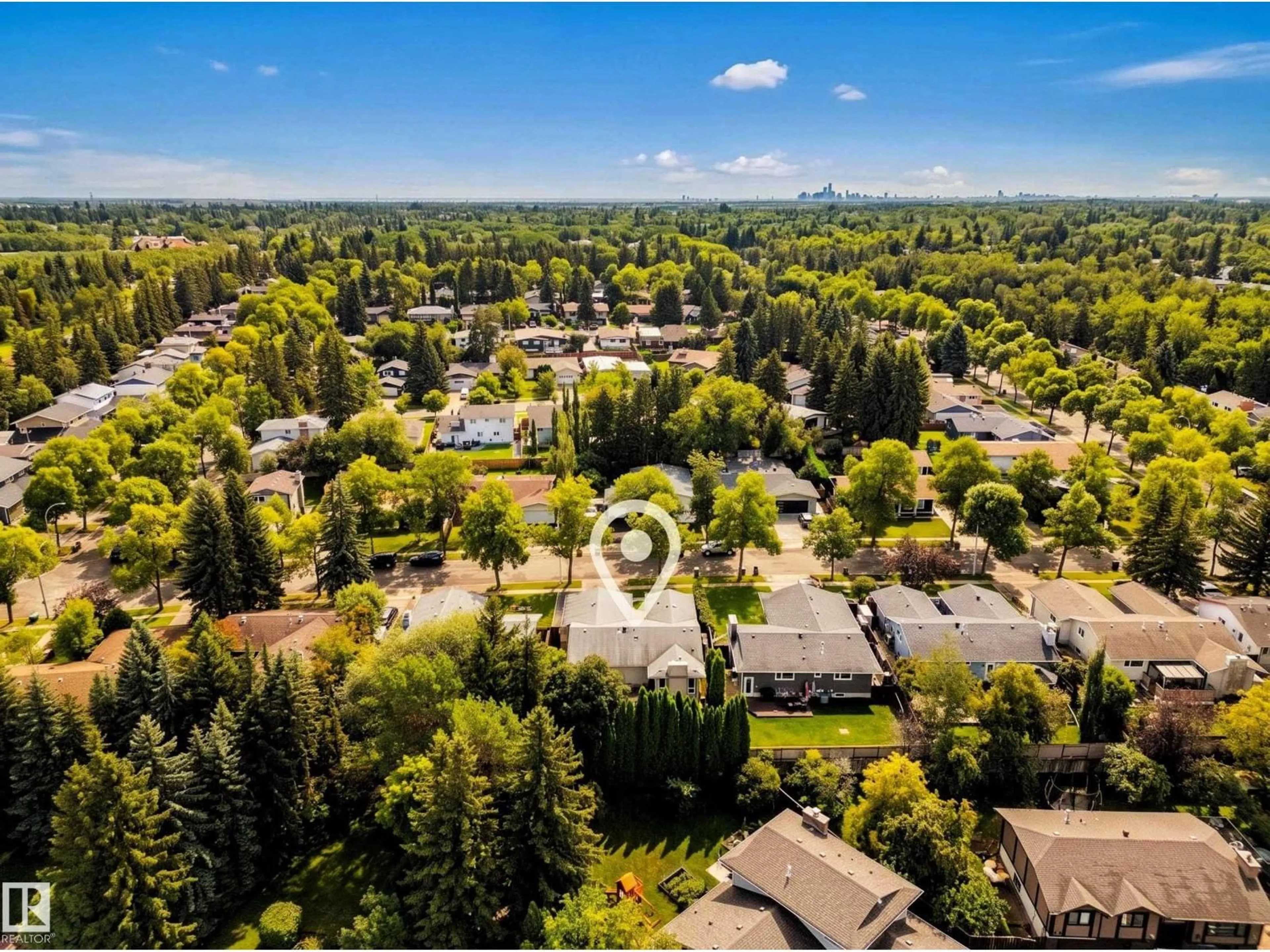 A pic from outside/outdoor area/front of a property/back of a property/a pic from drone, forest/trees view for 11 BRUNSWICK CR, St. Albert Alberta T8N2K5