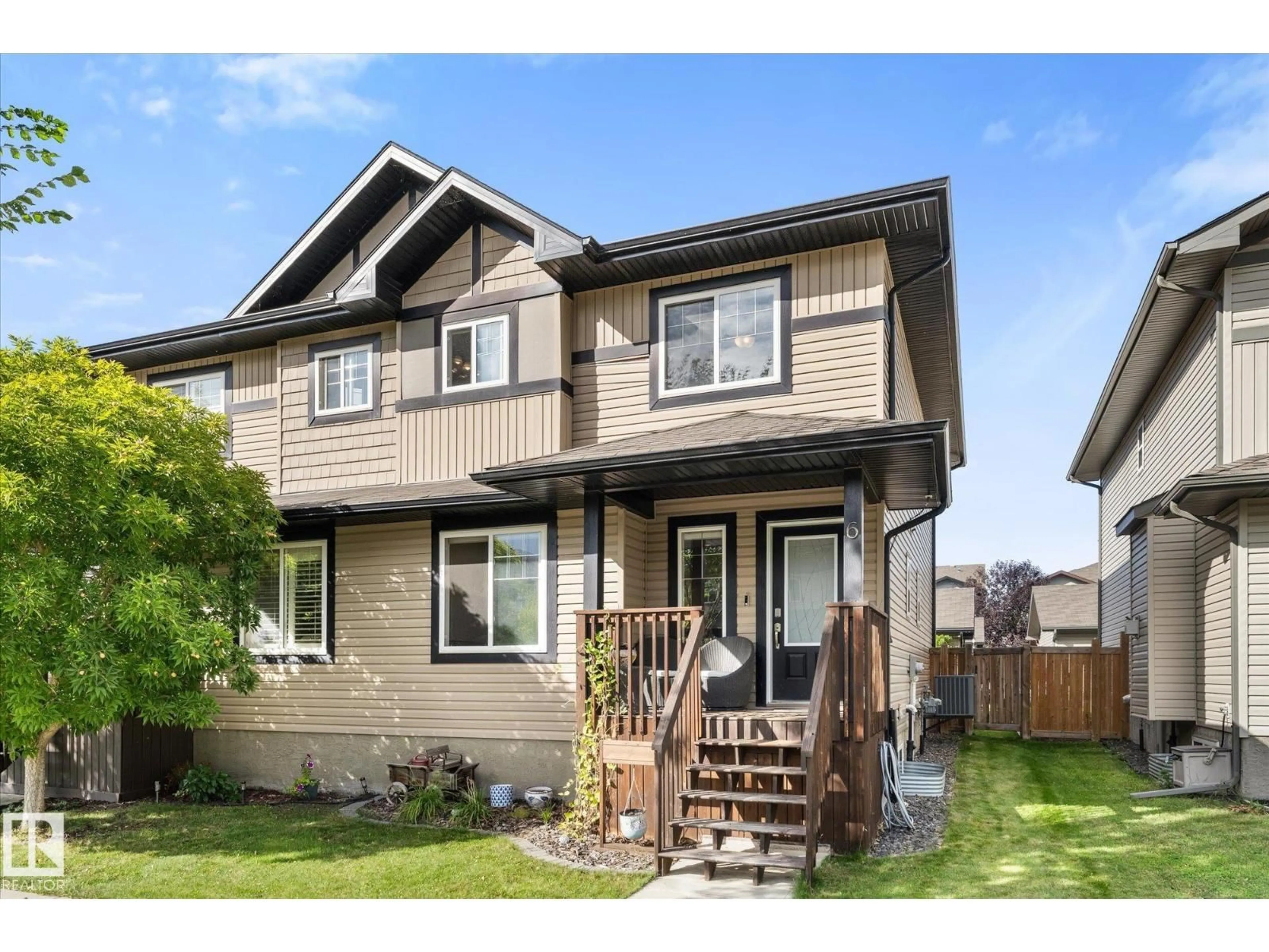 Home with vinyl exterior material, street for 6 ROSEBERRY, Fort Saskatchewan Alberta T8L0P5