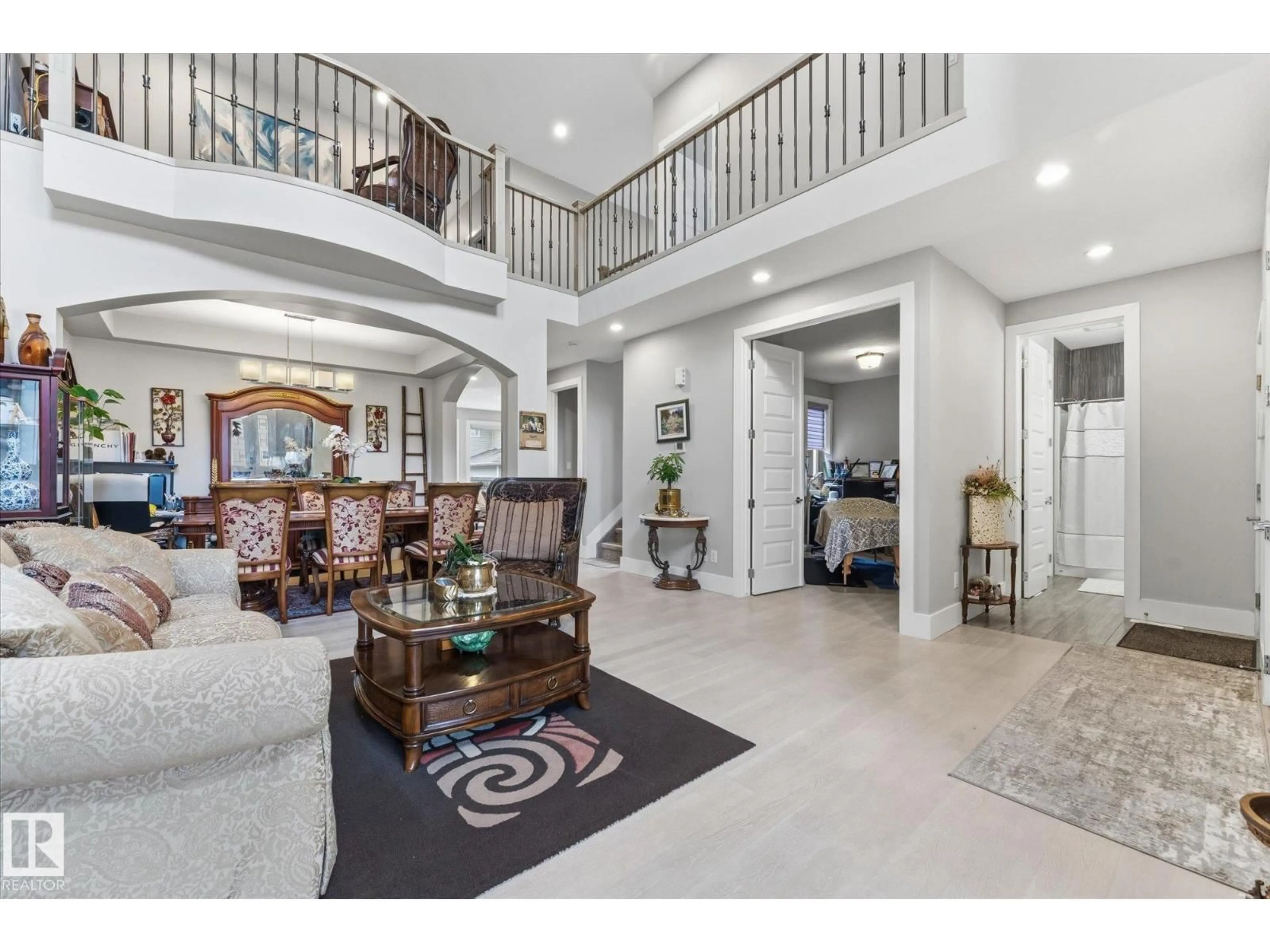 Indoor foyer for 4 LAKESHORE CV, Beaumont Alberta T4X0J2