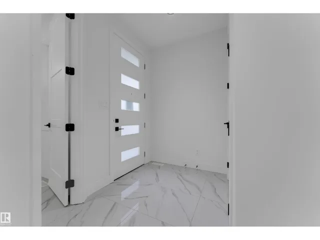 202 LINDEN LO, Leduc 4