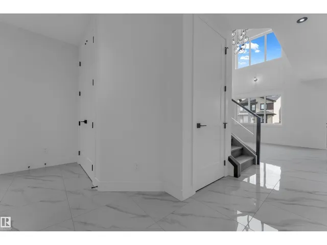 202 LINDEN LO, Leduc 5