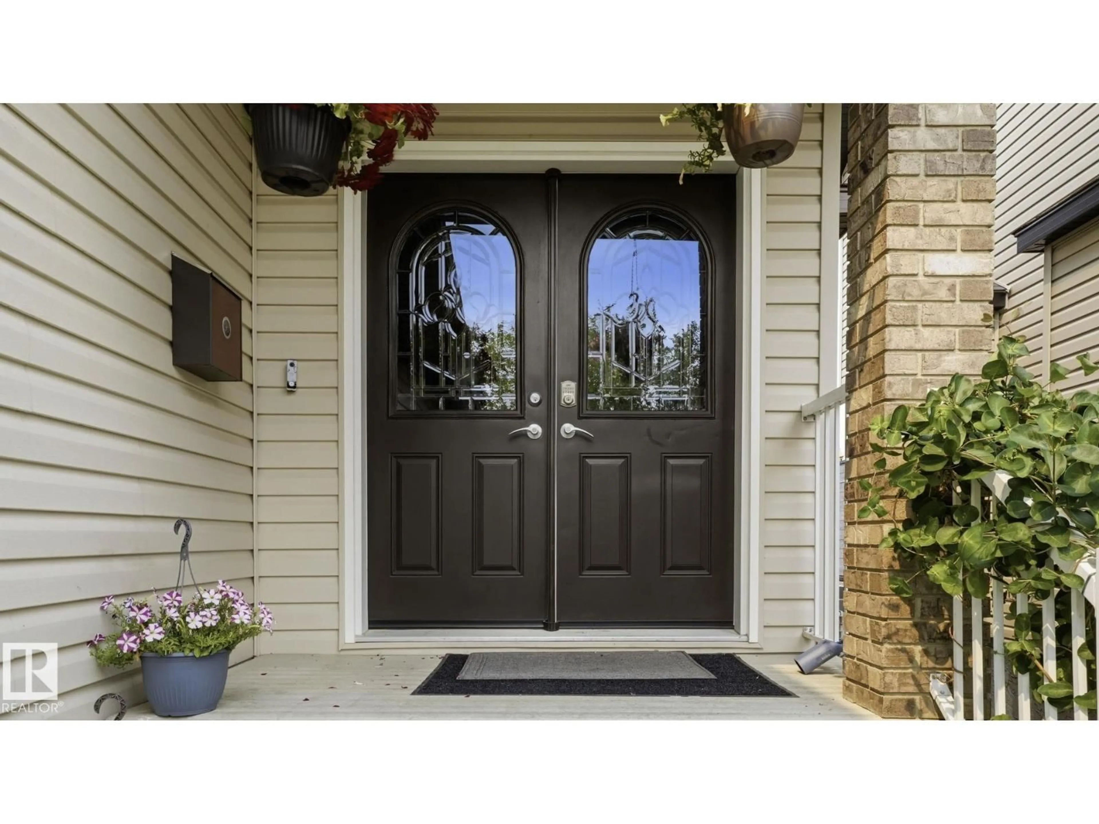 Indoor entryway for 6116 53 AV, Beaumont Alberta T4X1V6