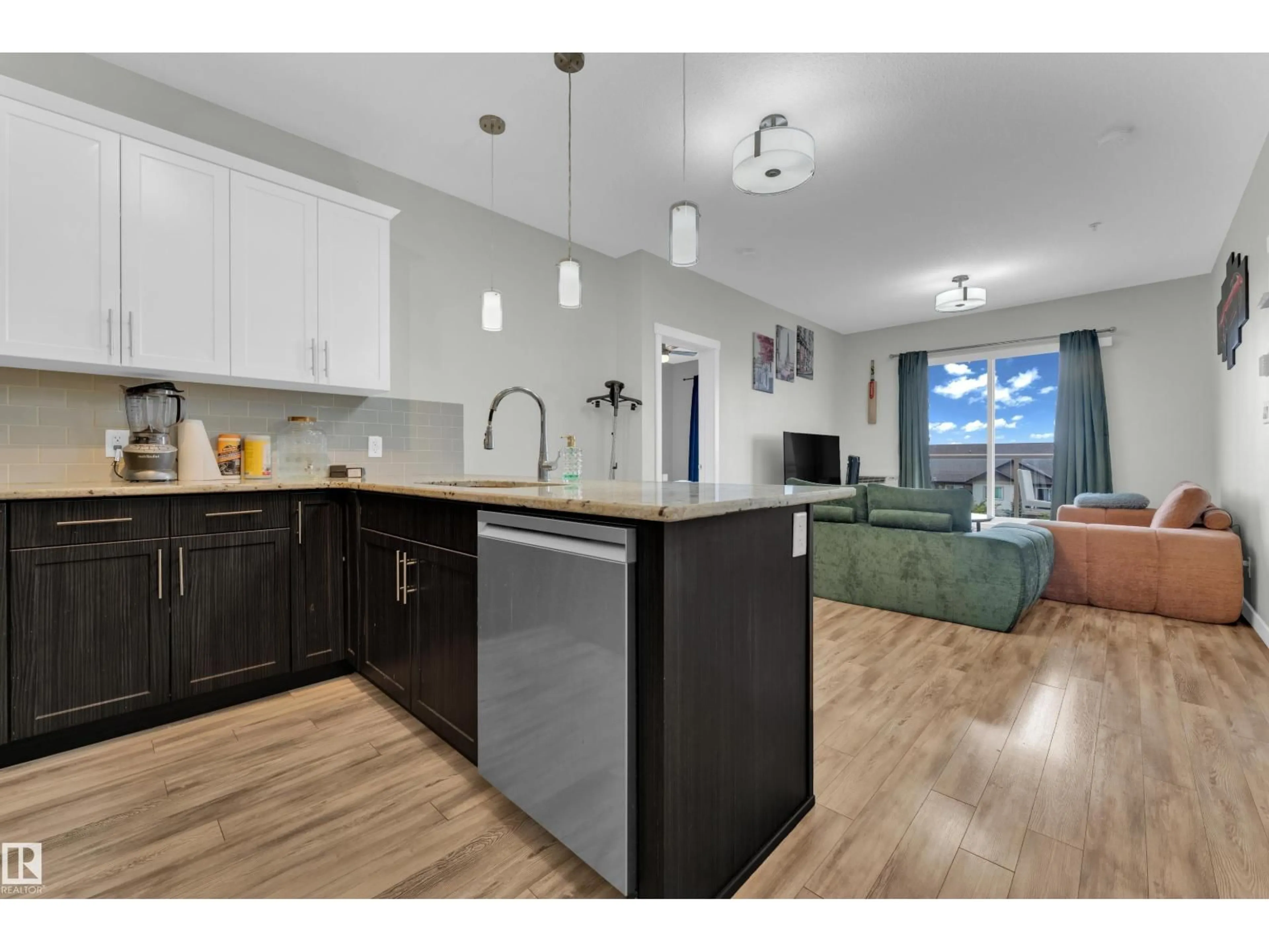 Open concept kitchen, unknown for 812 - 409 WELSH DR, Edmonton Alberta T6X1Y7