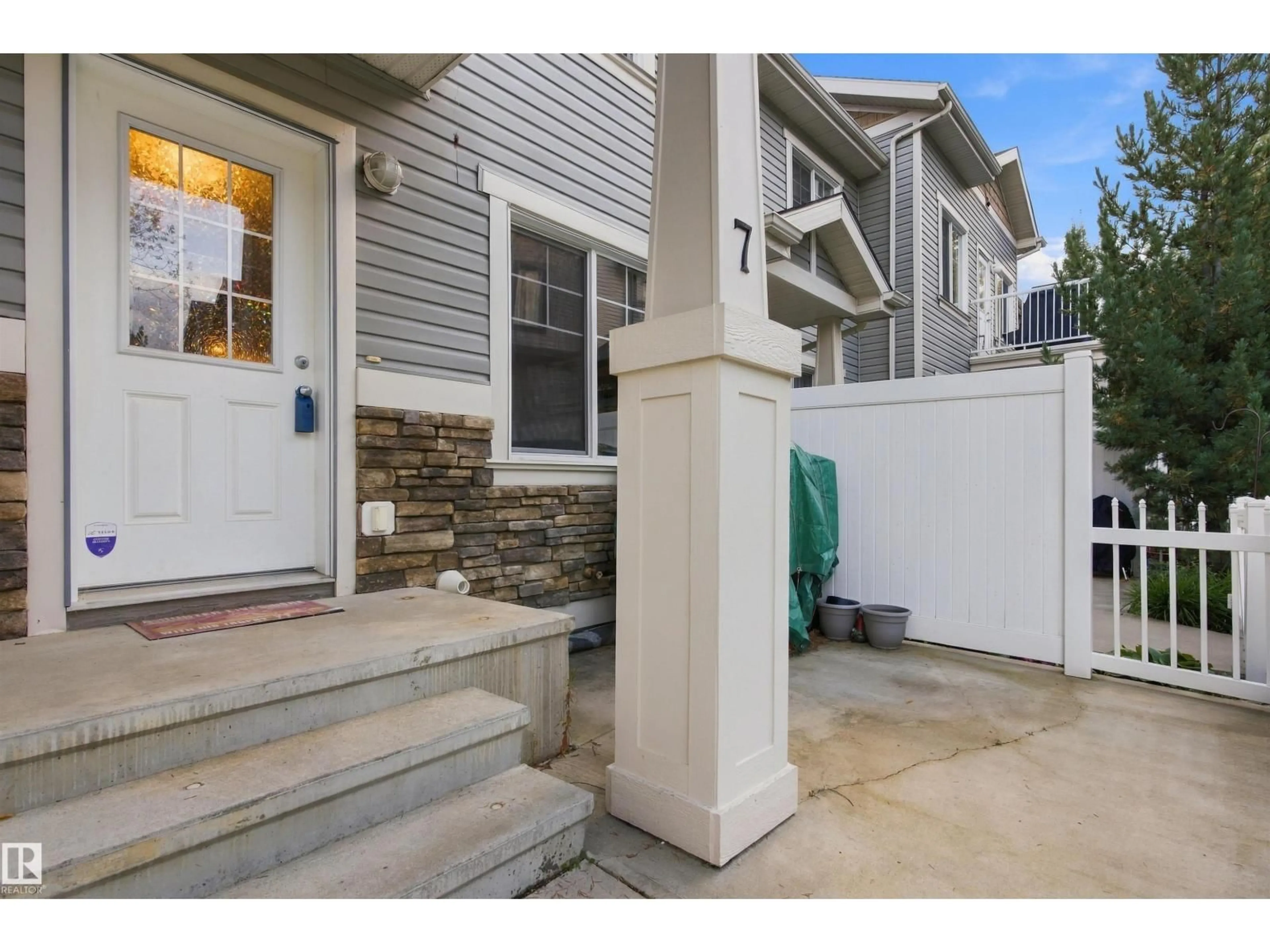 Indoor entryway for #7 - 4850 TERWILLEGAR CM, Edmonton Alberta T6R0T6