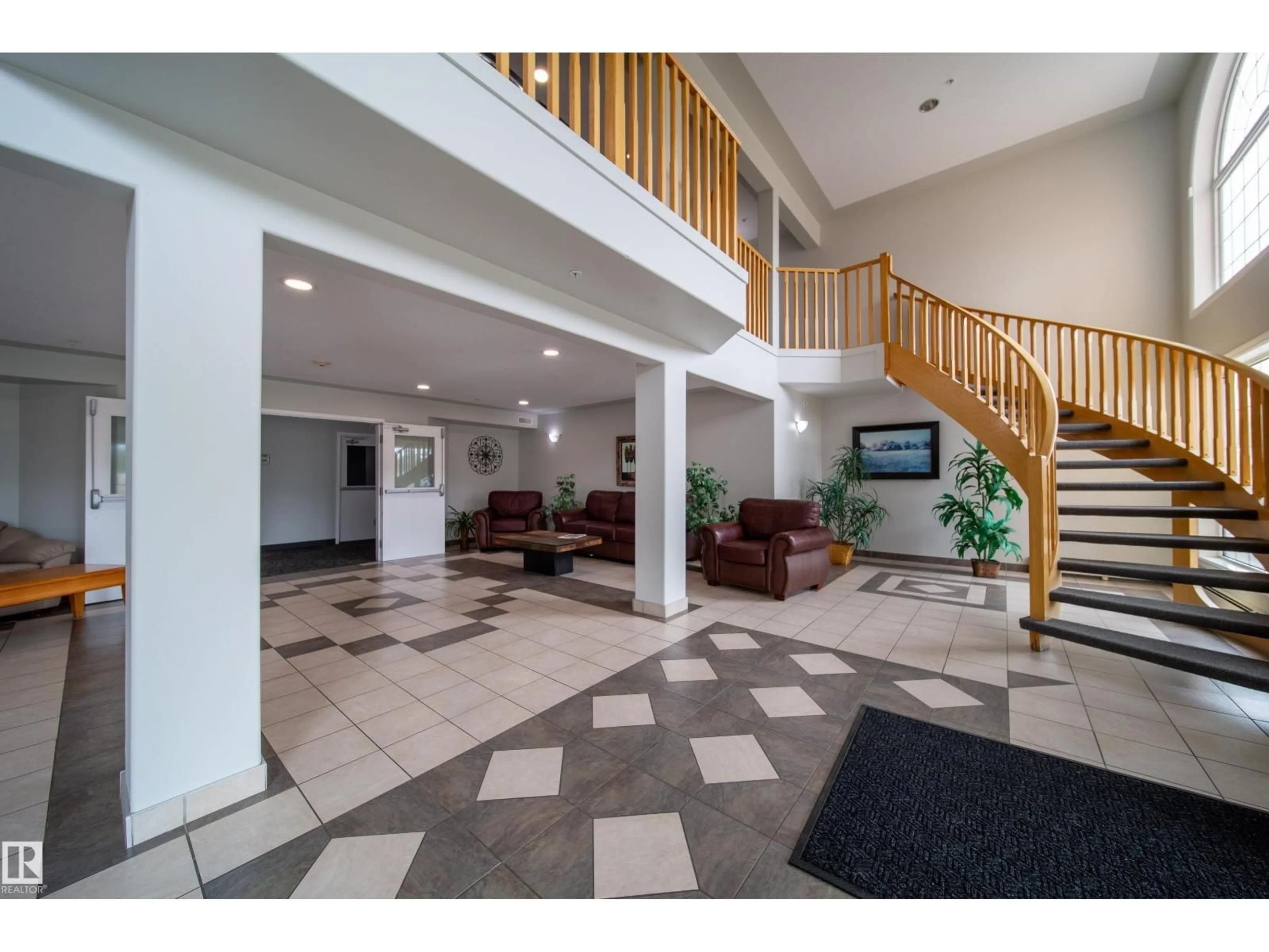 Lobby for 7801 - 415 GOLF COURSE RD, Stony Plain Alberta T7Z0C7
