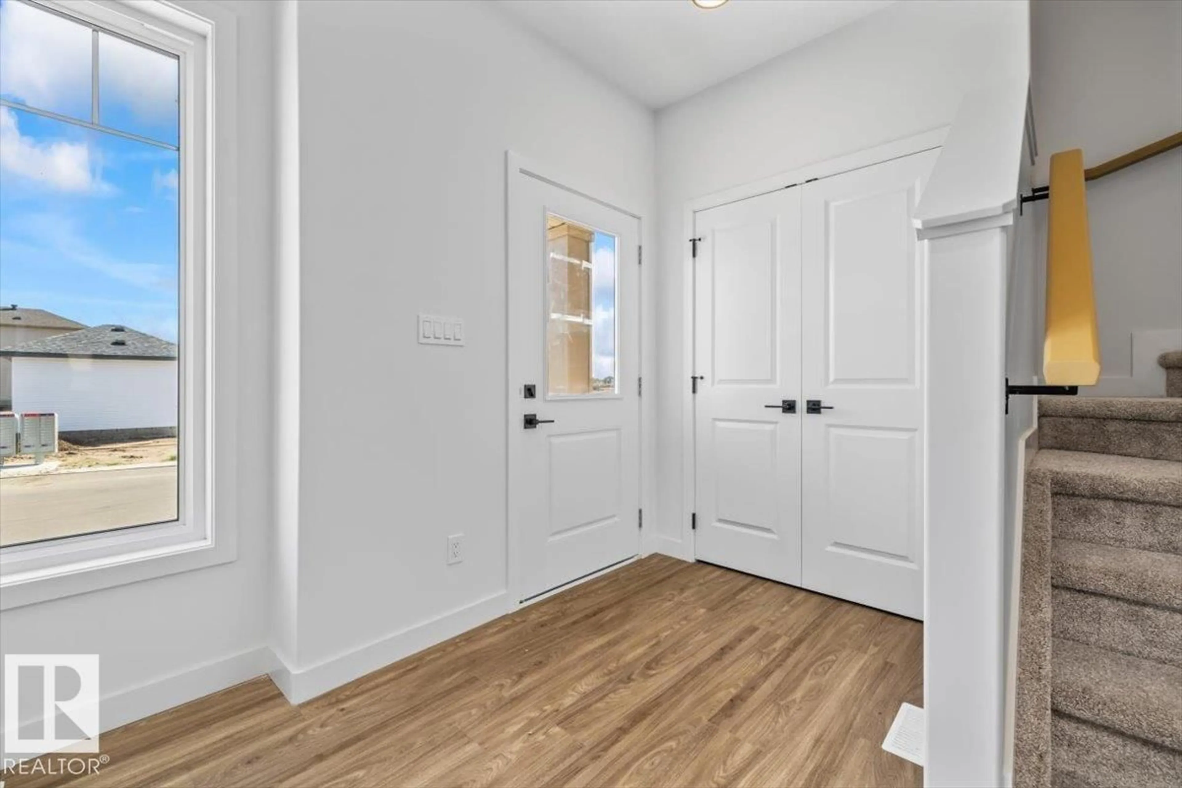 Indoor entryway for 22 JUNIPER WD, Fort Saskatchewan Alberta T8L3S4