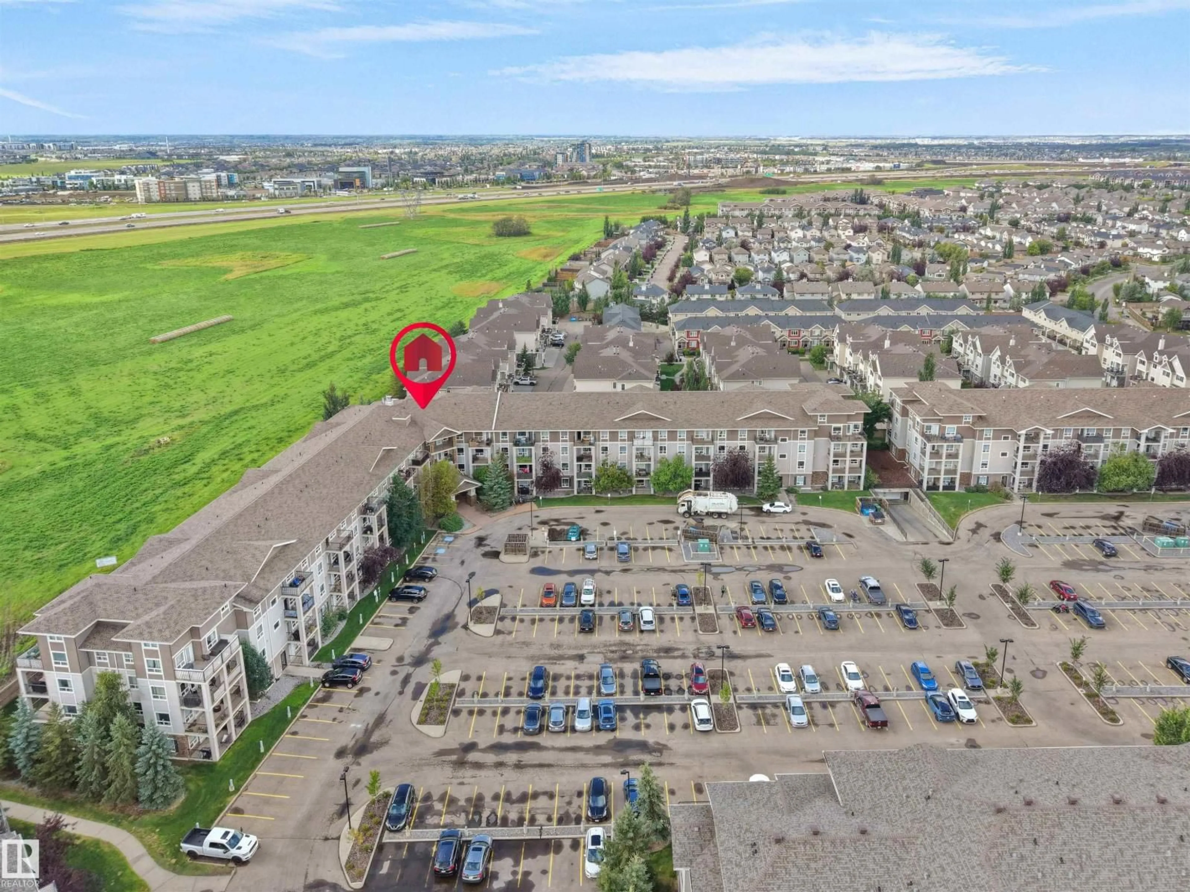 A pic from outside/outdoor area/front of a property/back of a property/a pic from drone, street for 7331 - 6116 SOUTH TERWILLEGAR DR, Edmonton Alberta T6R0L9