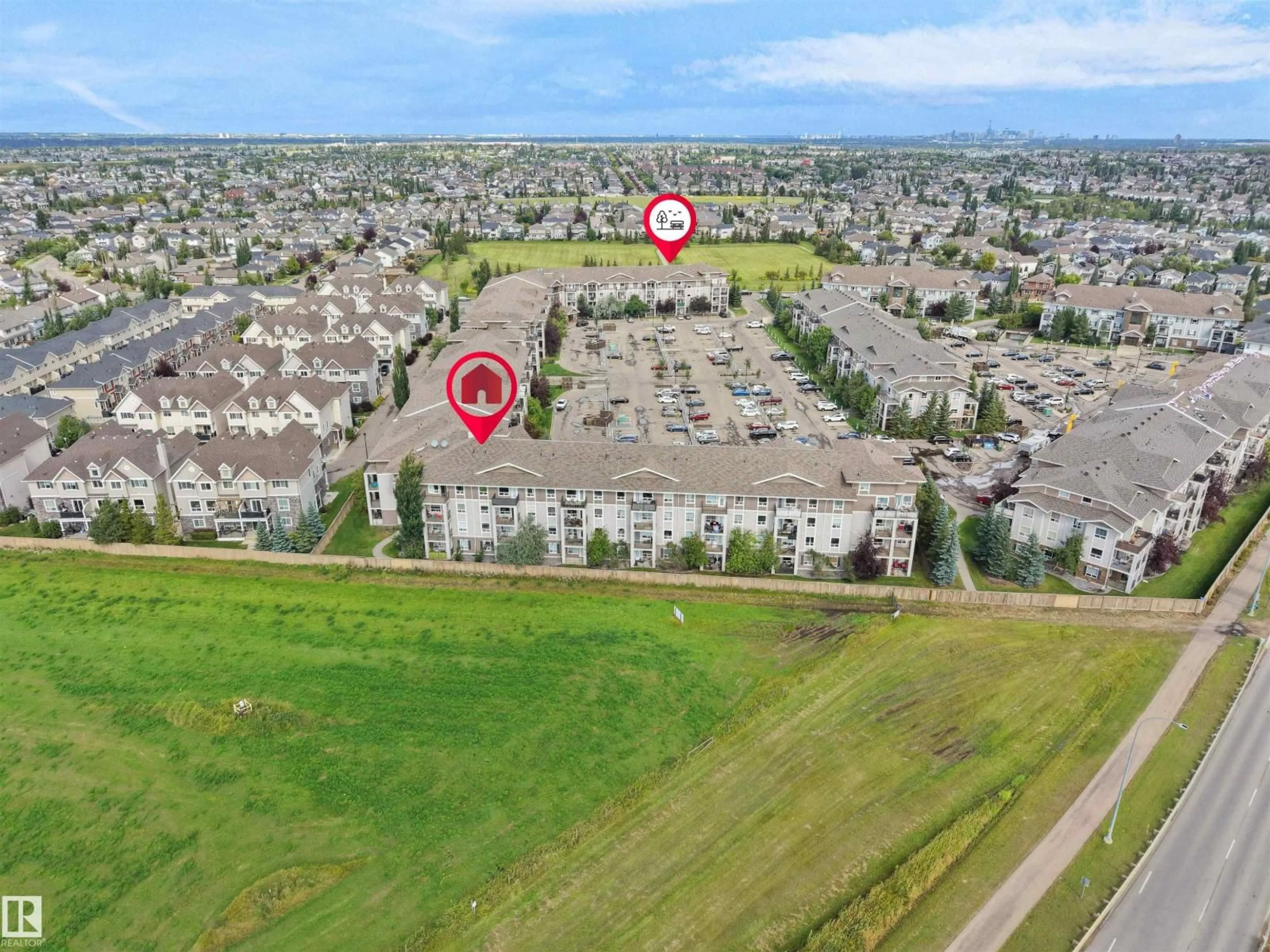A pic from outside/outdoor area/front of a property/back of a property/a pic from drone, street for 7331 - 6116 SOUTH TERWILLEGAR DR, Edmonton Alberta T6R0L9