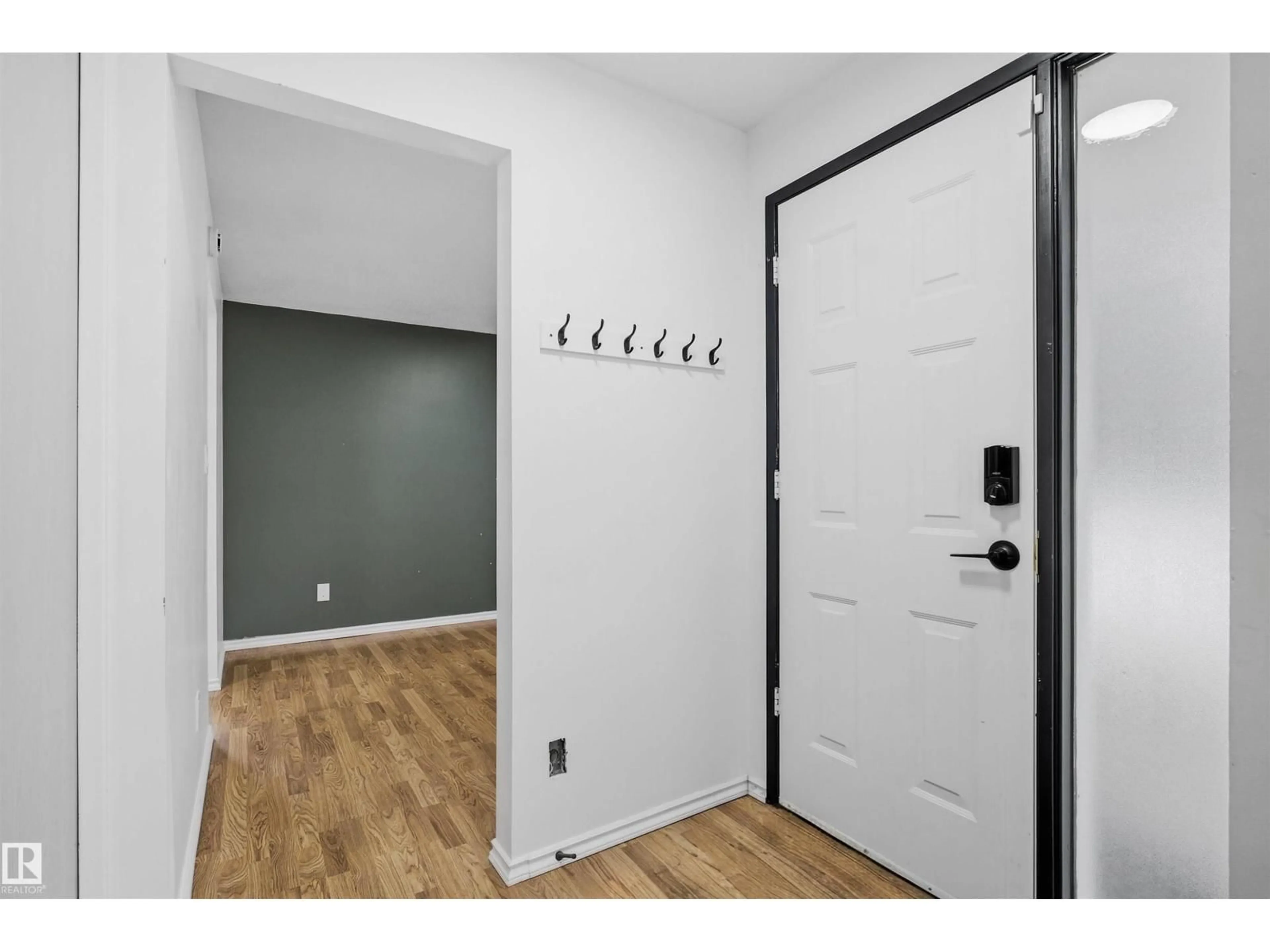 Indoor entryway for 3803 12 AV, Edmonton Alberta T6L4A9