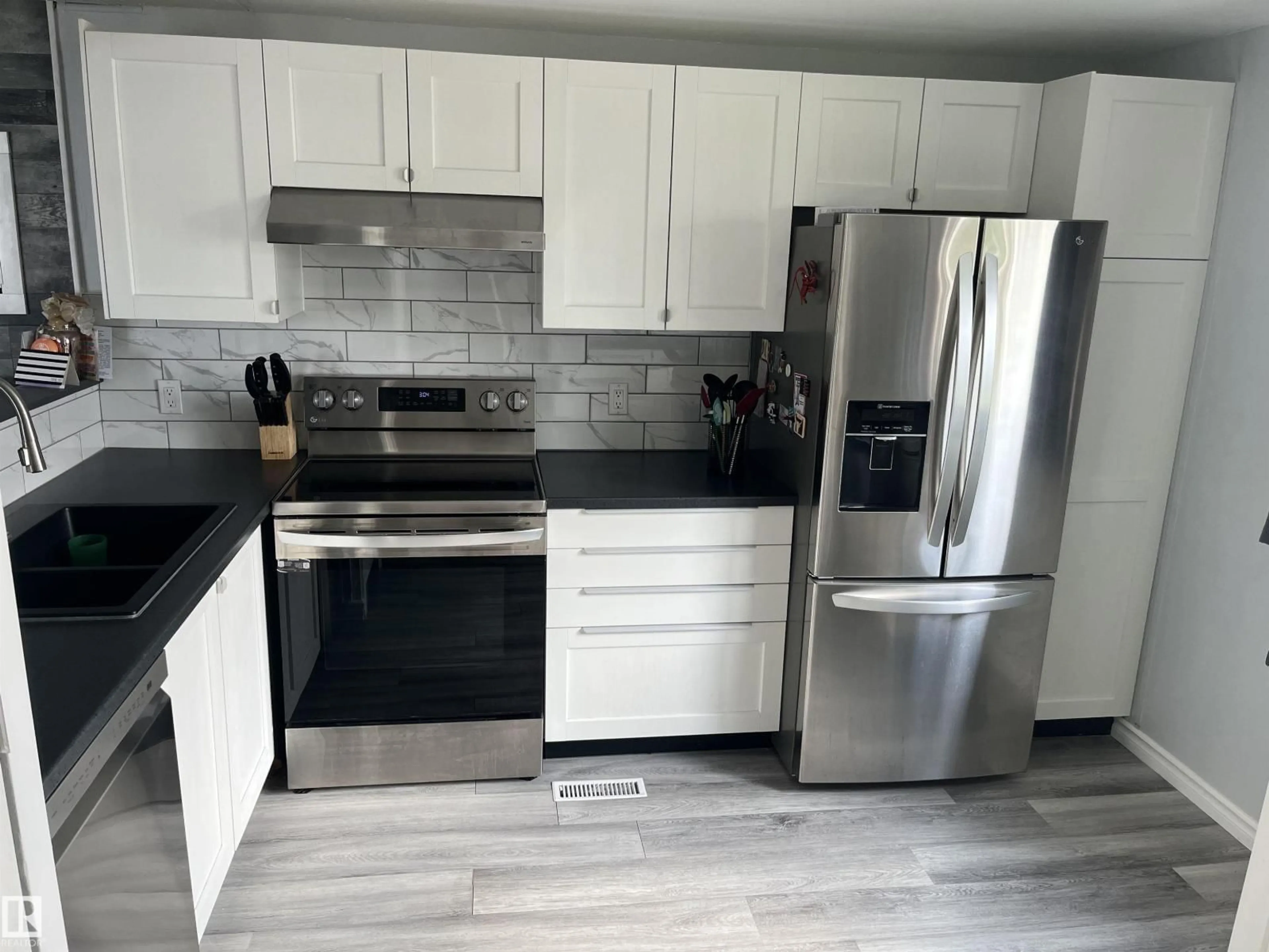 Open concept kitchen, unknown for 5000 59 AV, Viking Alberta T0B4N0