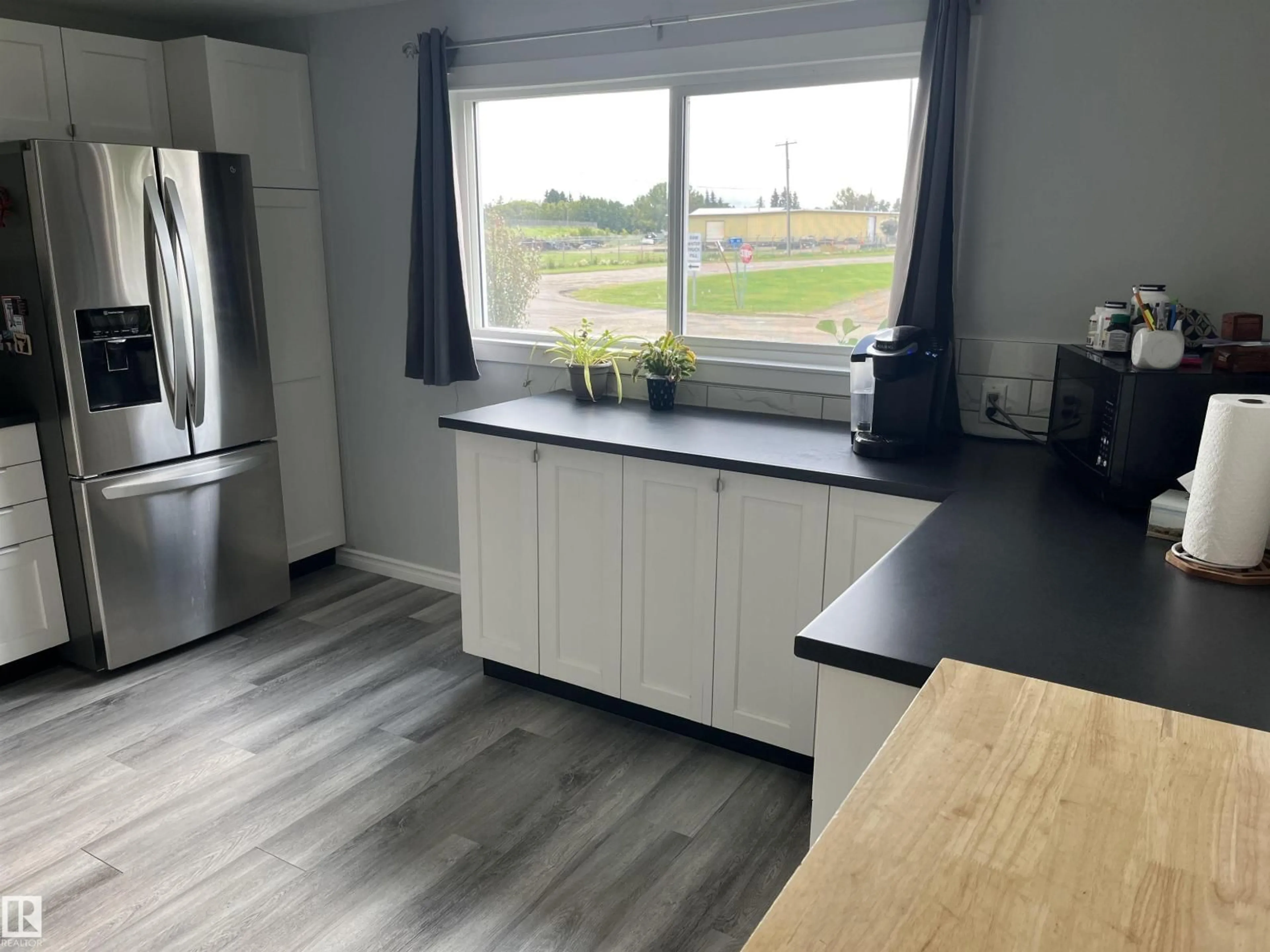 Standard kitchen, wood/laminate floor for 5000 59 AV, Viking Alberta T0B4N0