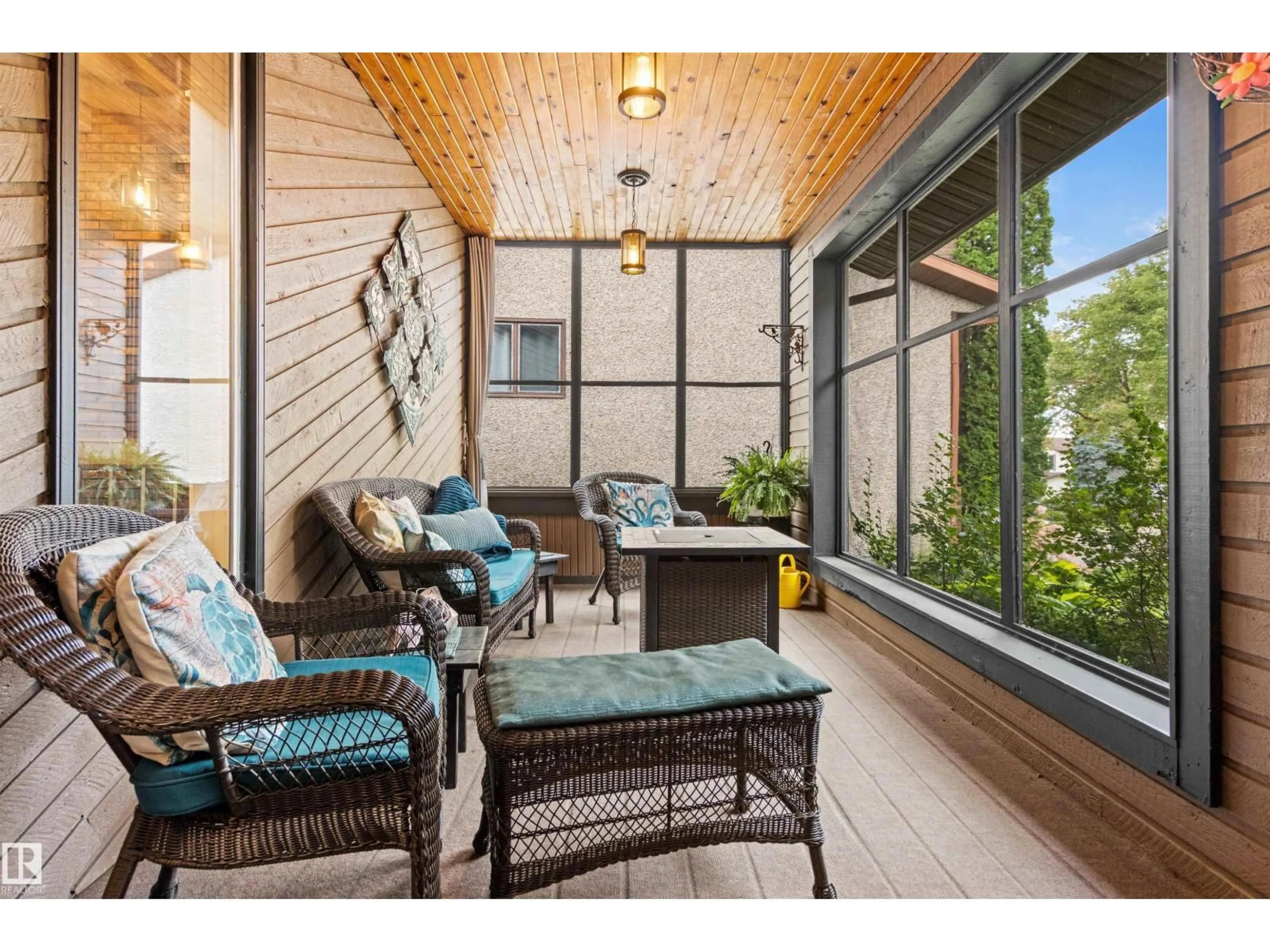 Patio, street for 11 WENTWORTH CR, St. Albert Alberta T8N3G7