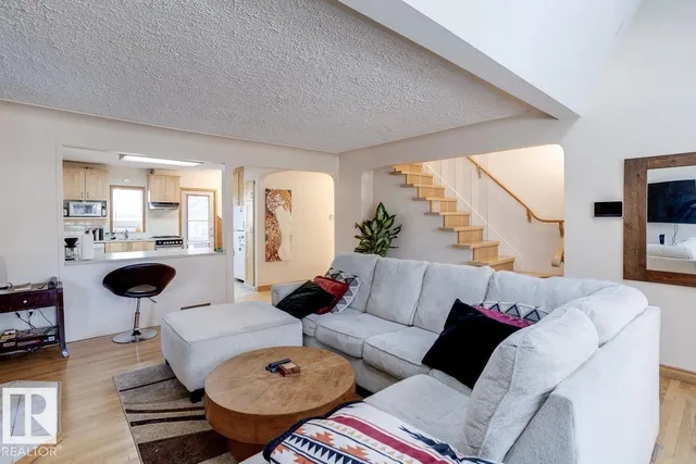 14002 106 AV, Edmonton 5