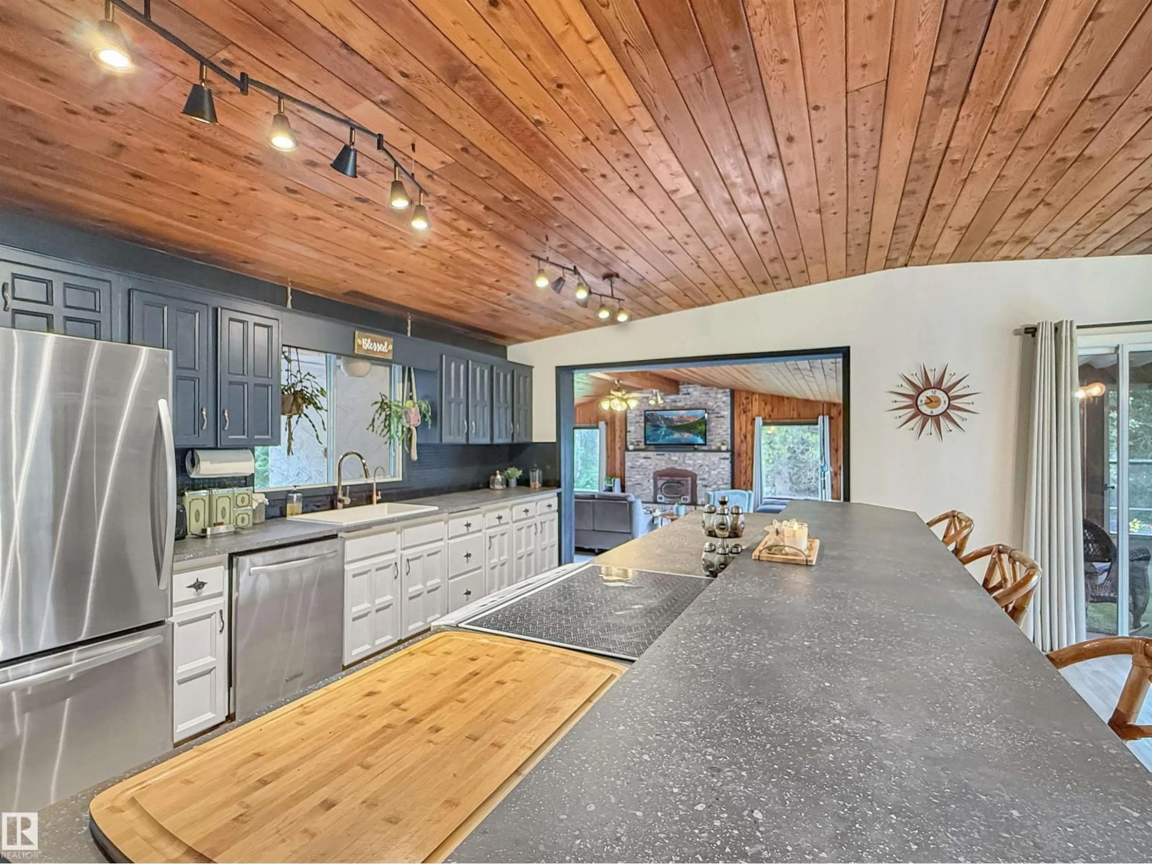 Open concept kitchen, unknown for 26127 TWP ROAD 514, Rural Parkland County Alberta T7Y1B5