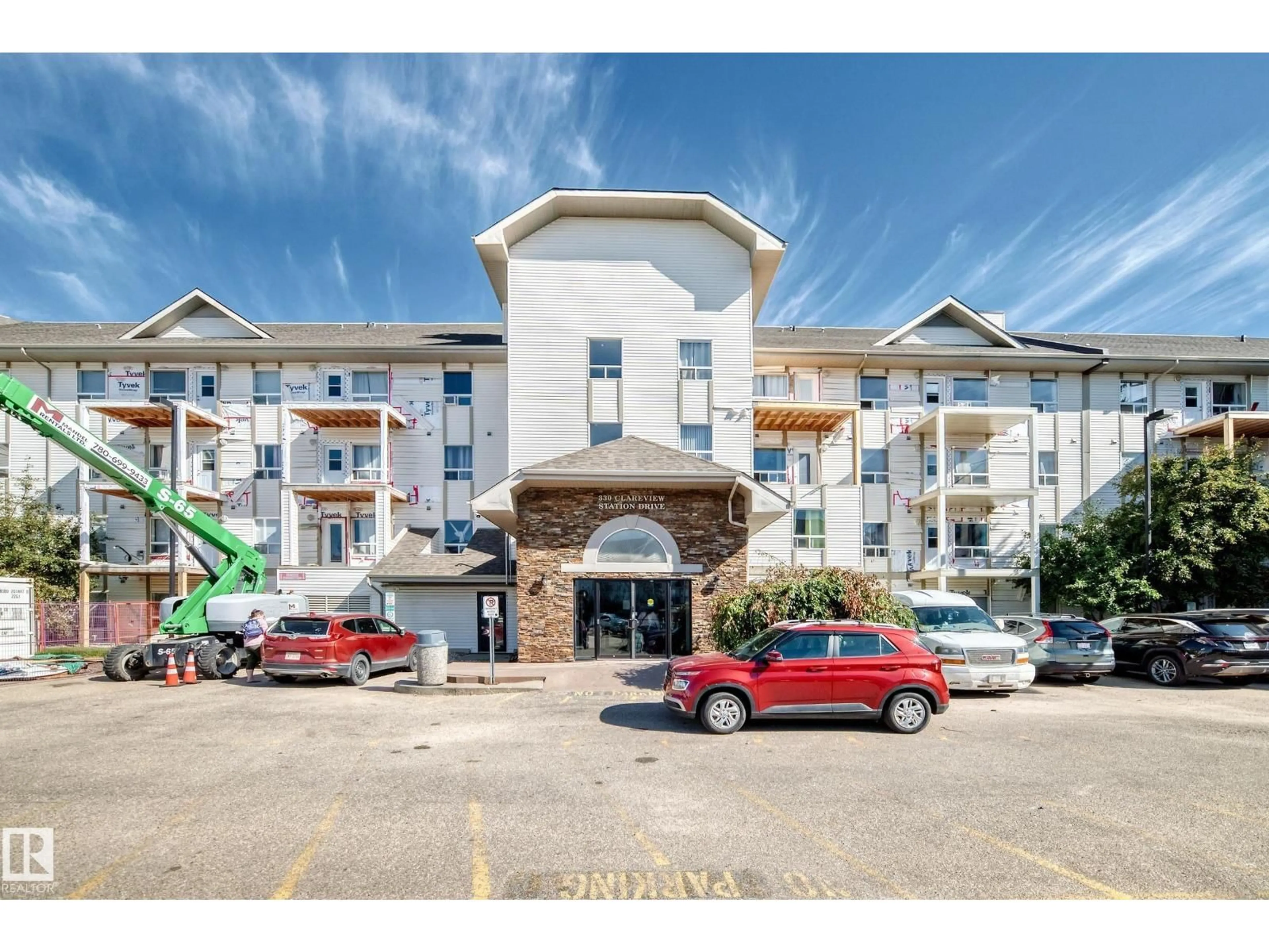 Unknown for 1303 CLAREVIEW STATION DR, Edmonton Alberta T5Y0E6