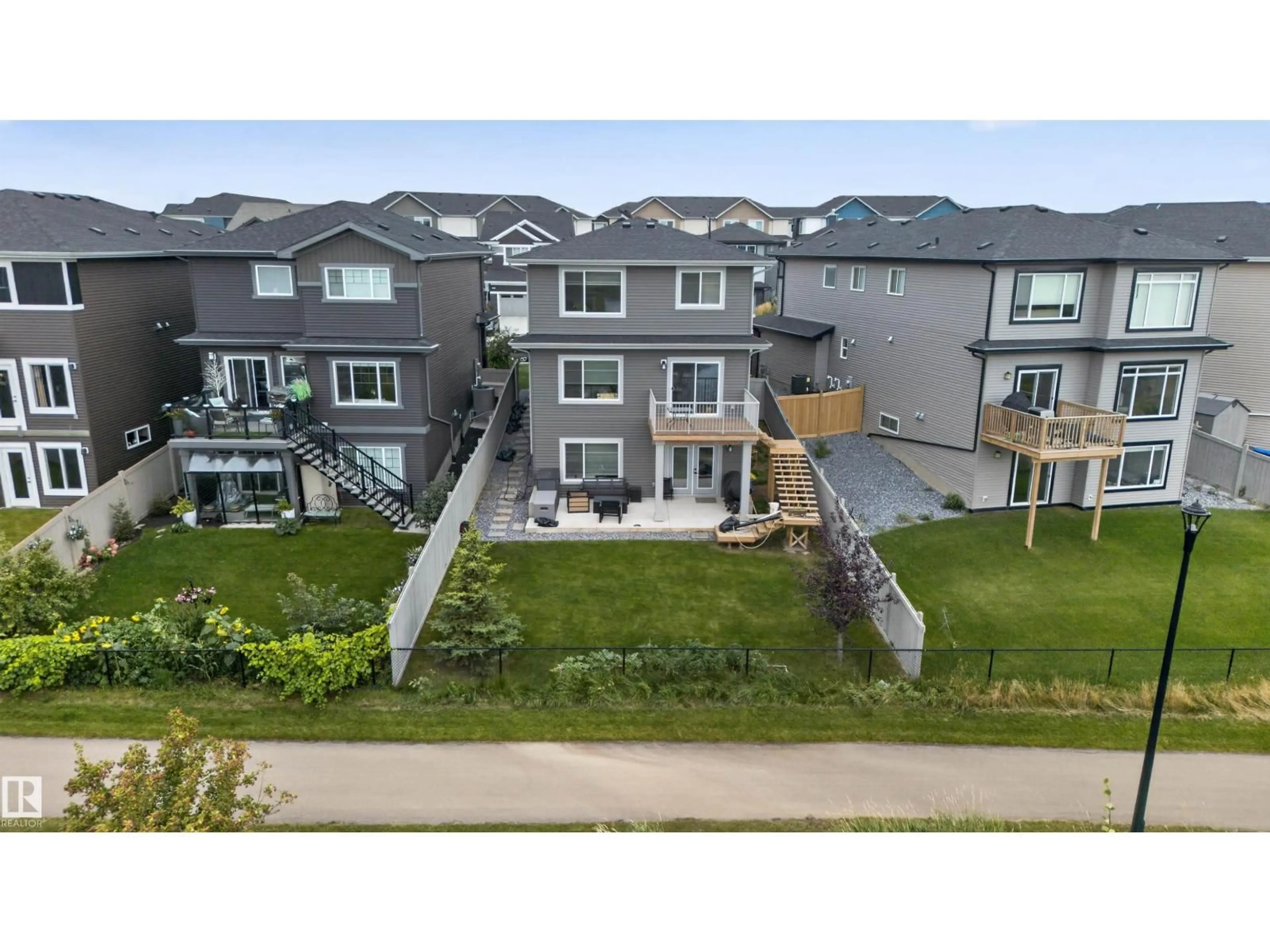 A pic from outside/outdoor area/front of a property/back of a property/a pic from drone, mountain view for 9514 PEAR CL, Edmonton Alberta T6X2N6